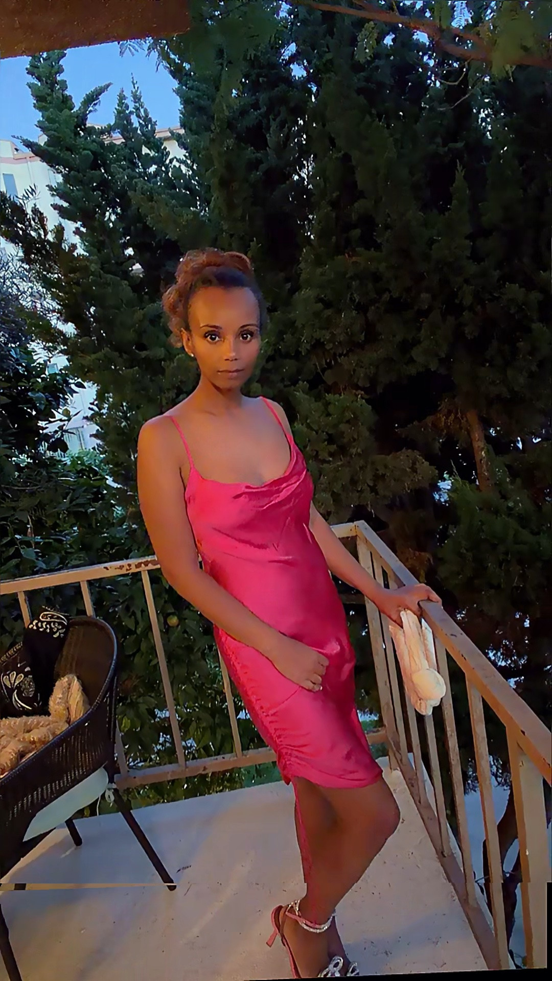 Date night ready 💕
This silky slip dress is giving effortless elegance ✨—lightweight, flattering, and perfect for spring nights or vacation looks.


#LTKStyle #LTKFinds #SpringOutfits #DateNightLook #AmazonFashion #EffortlessStyle #SlipDress #LTKUnder100 #VacationStyle #LAStyle #AffordableFashion