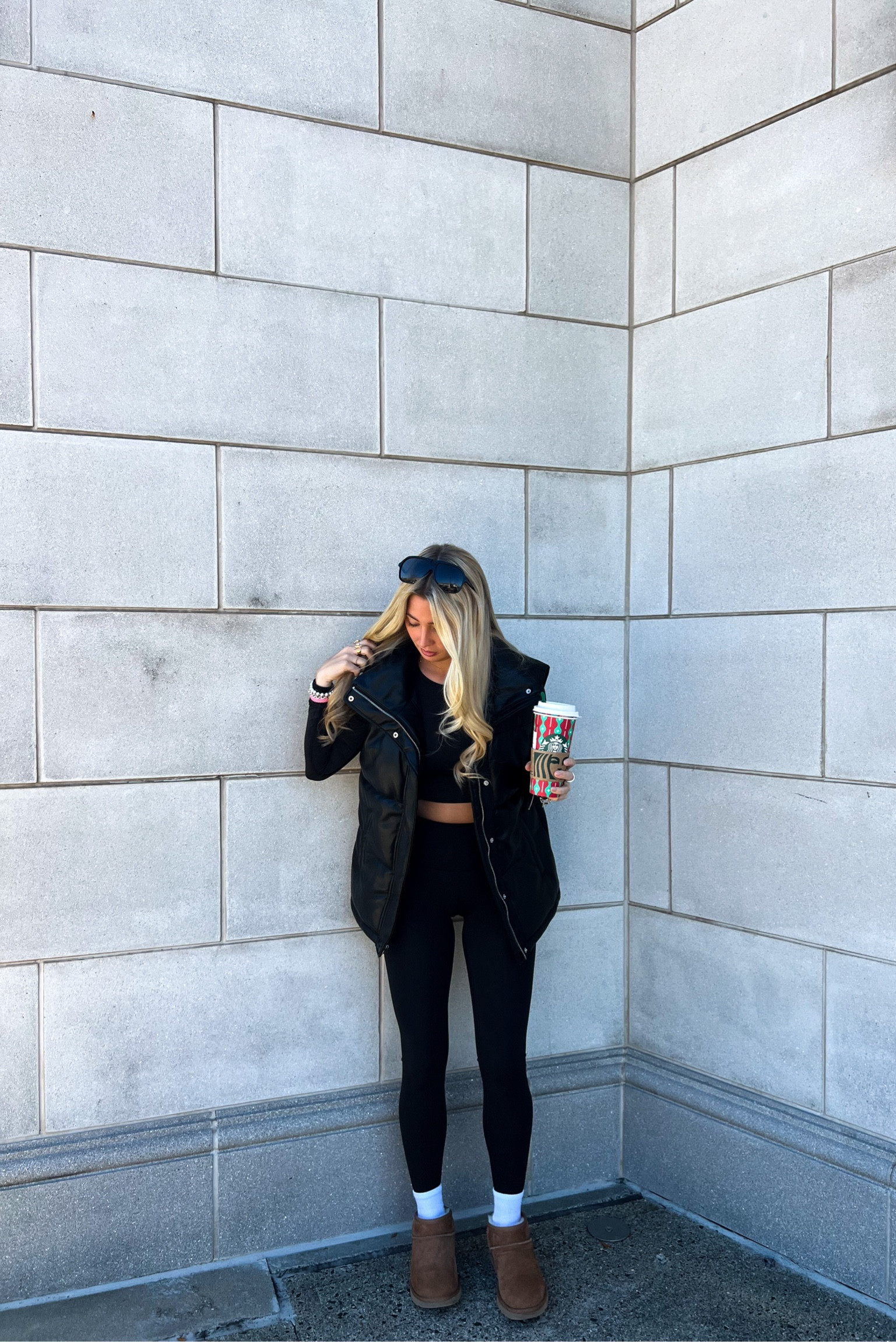 out n about🖤
#lululemoncreator #ad 
•
obsessed with this look. everyone needs this outfit too, such a comfy outfit! 
linking it in stories & my liketoknow.it !! you can use my lululemon link in my bio too! 
•
•
•


#LTKU #LTKHoliday #LTKSeasonal