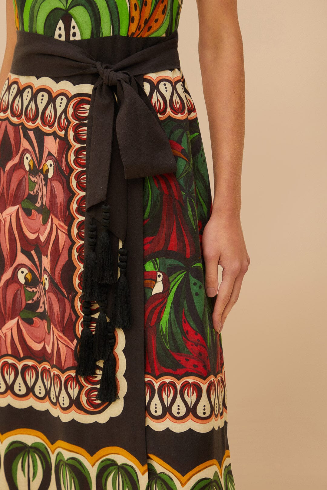 Off-White Coconut Tree Flow LENZING™ ECOVERO™ Euroflax™ Dress | FarmRio (US)