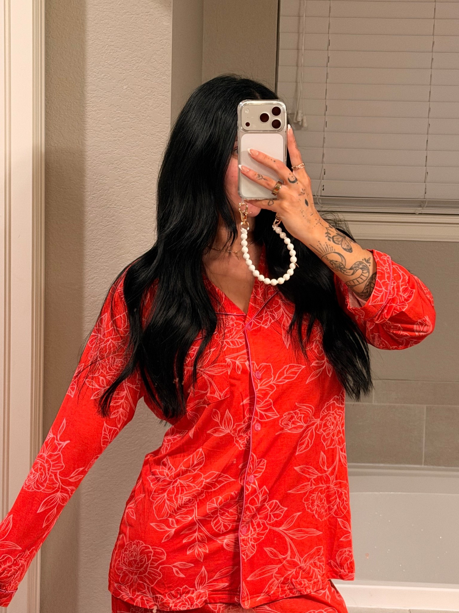 Wearing small so buttery soft!! 🥰

#LTKdayinmylife #LTKootd #LTKgrwm