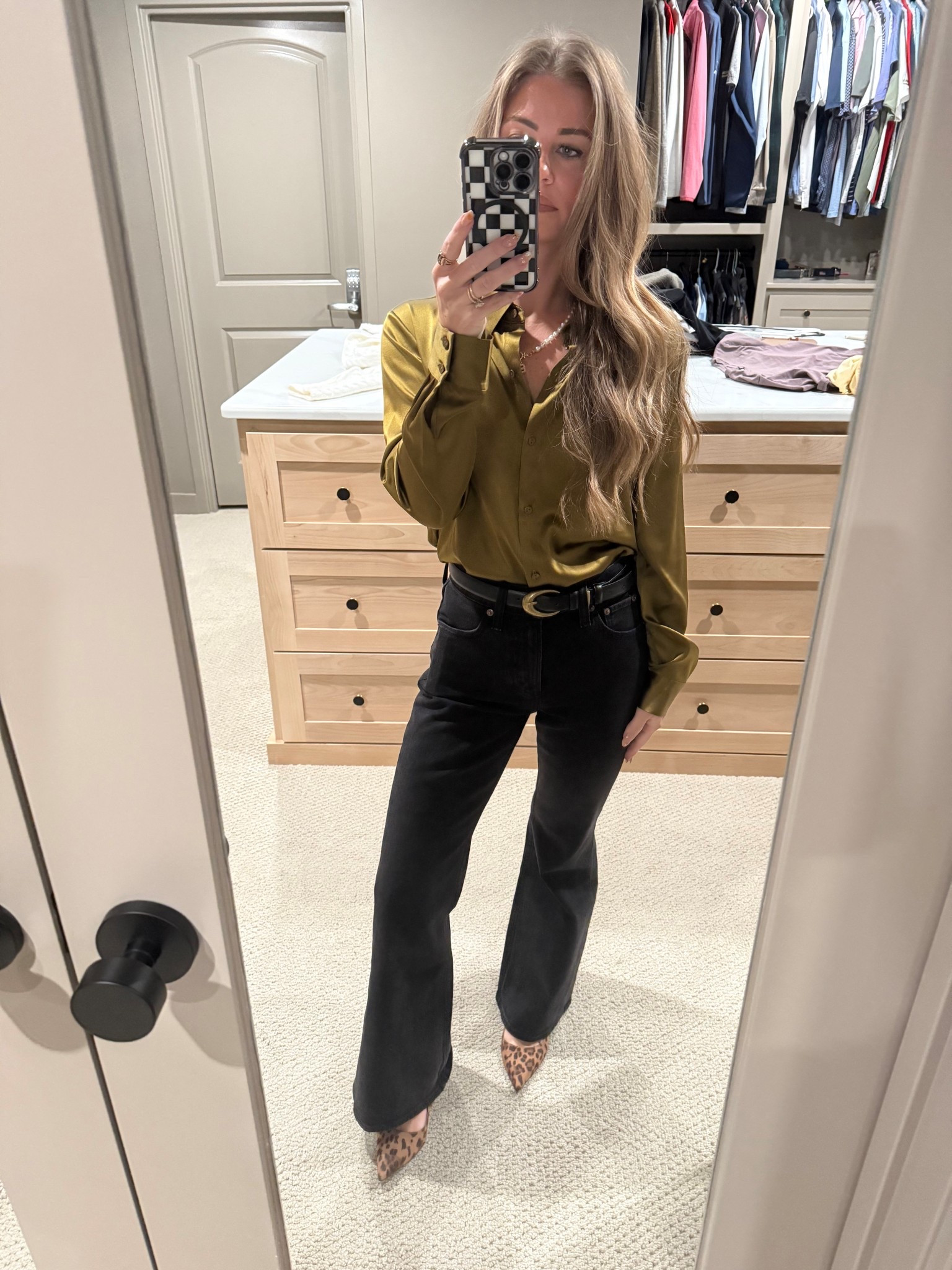 Feeling fancy in this silk shirt and flare jeans! 

 

#LTKWorkwear #LTKPetite #LTKStyleTip