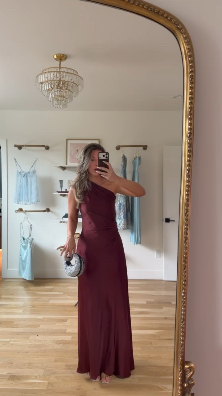 wedding guest and spring formal event dresses from Amazon  

Electric picks code: emerson20

Wearing my usual 2/small

Wedding guest
formal event
Black tie
Spring party
Special occasion
Pleated dress
Strapless

#LTKSeasonal #LTKootd #LTKgrwm