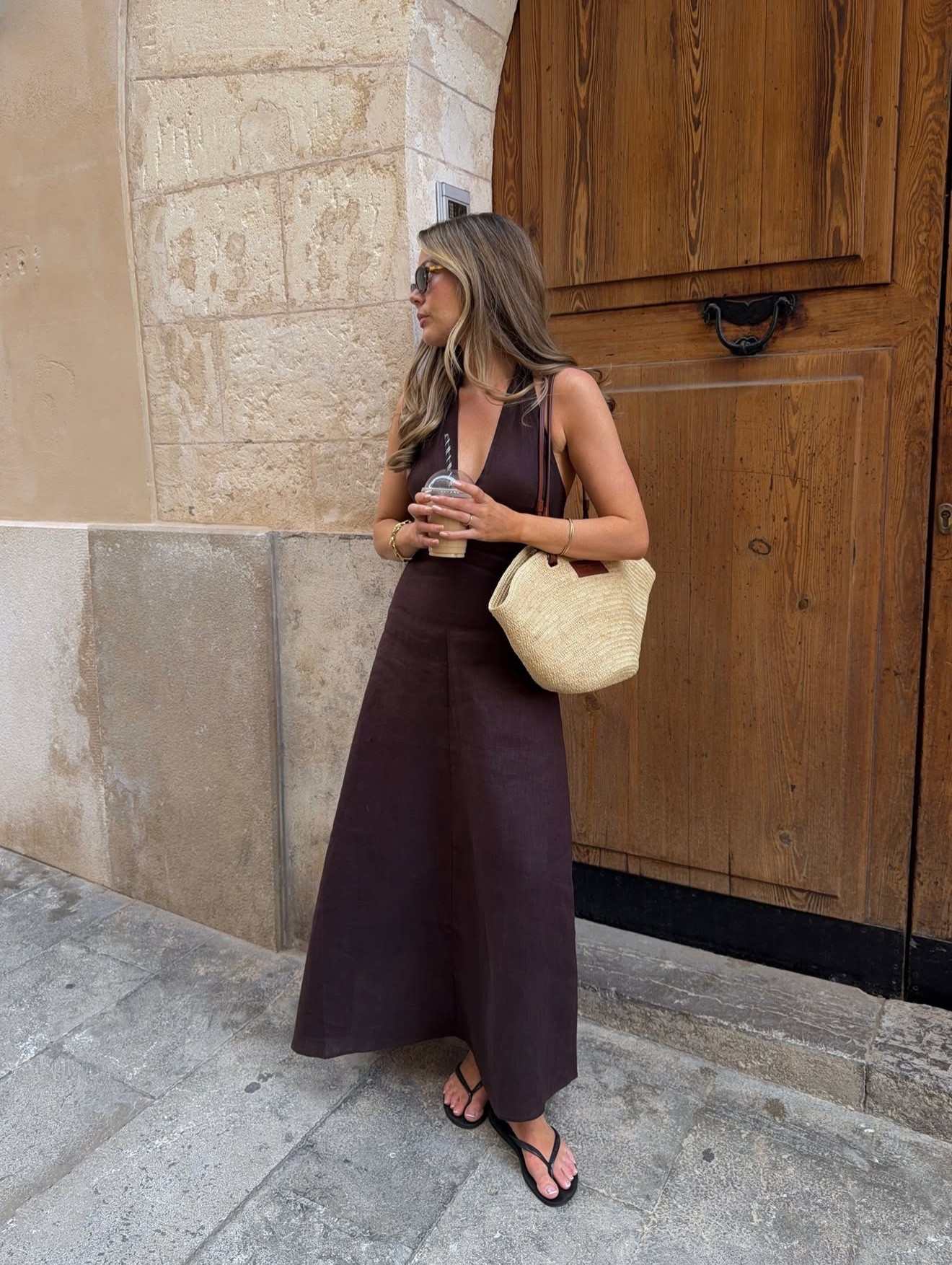 Brown halterneck linen midi dress, linen summer dress, Dissh, basket bag, 

I’m wearing size uk 8. I am a uk 8 and 5.4 height

#LTKuk #LTKsummer #LTKstyletip