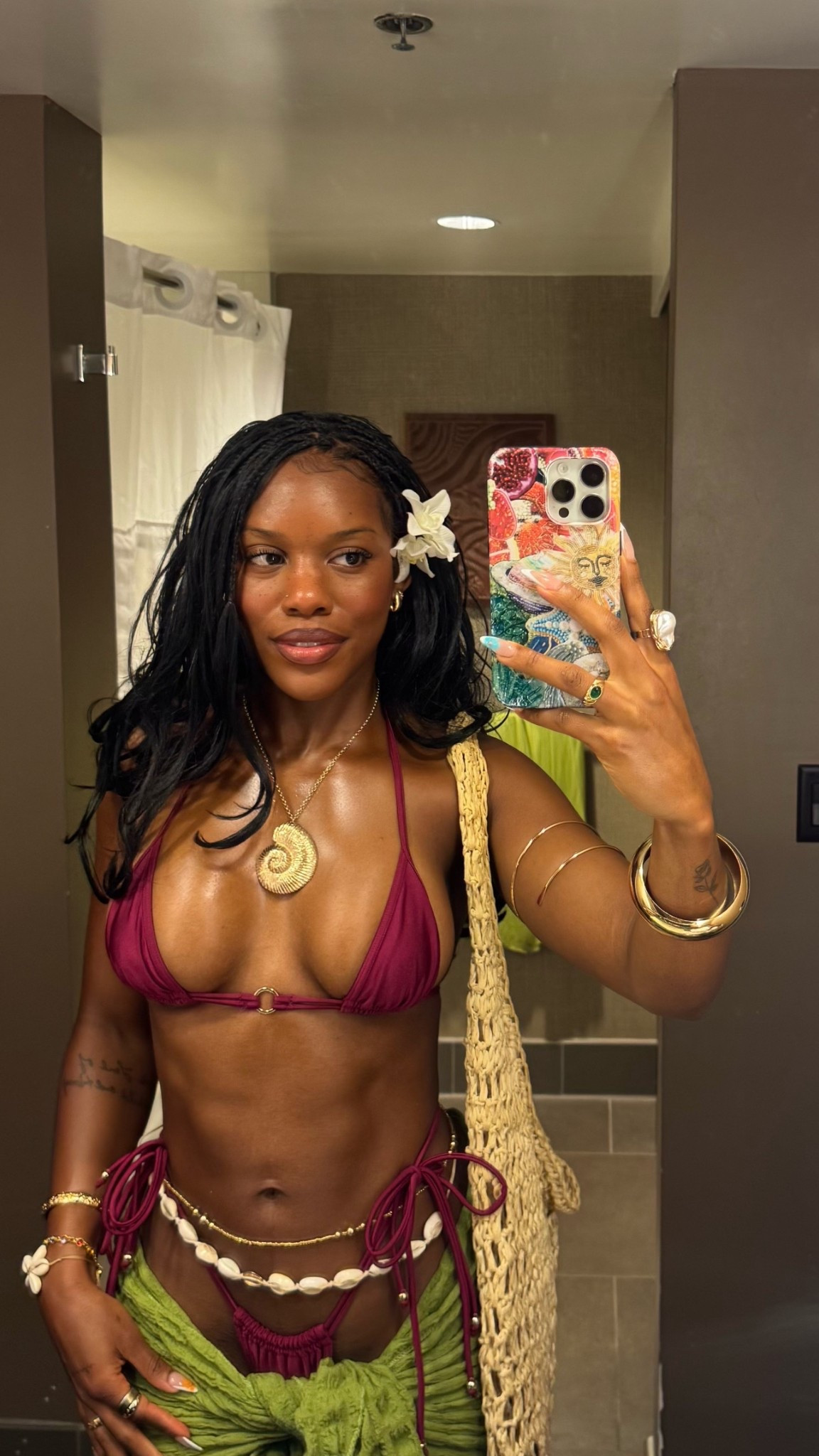 Other jewelry is from en route or Amazon