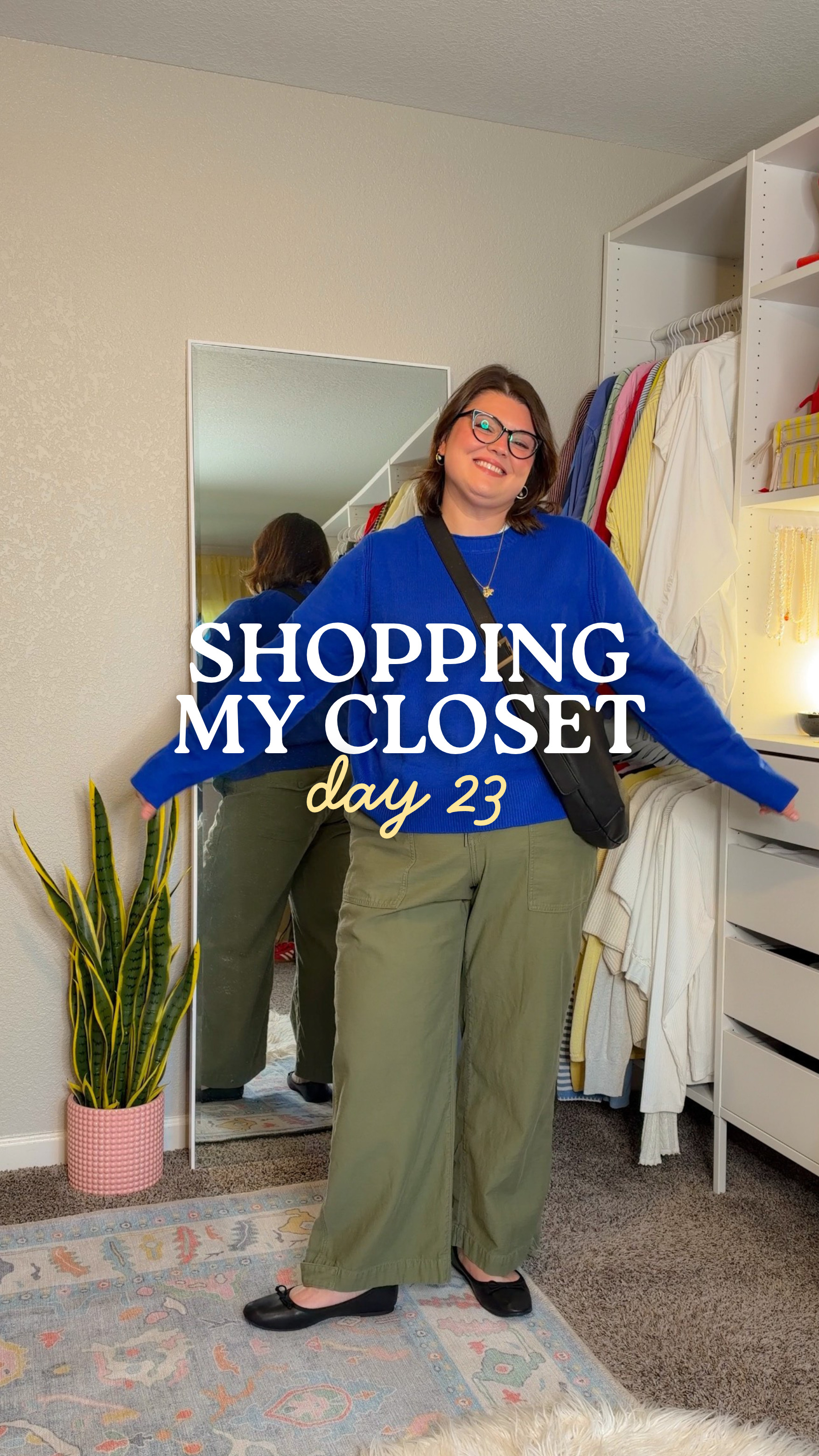 the pair of pants I think everyone should have in their closet 💚 (especially for fall outfits) 

the ones I’m wearing here are miraculously still in stock on abercrombie ! I wear them in a size 34 😘

#falloutfits #cargopants #plussize #size16style 

 