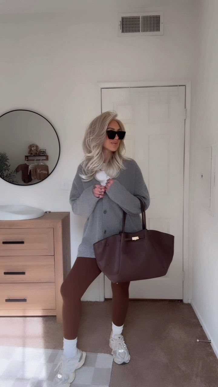 Elevate your everyday style with the perfect chocolate brown bag from Urban Expressions ! Versatile, chic, and effortlessly stylish—this bag is your go-to accessory for any occasion. Embrace the blend of fashion and functionality today! 👜✨ 