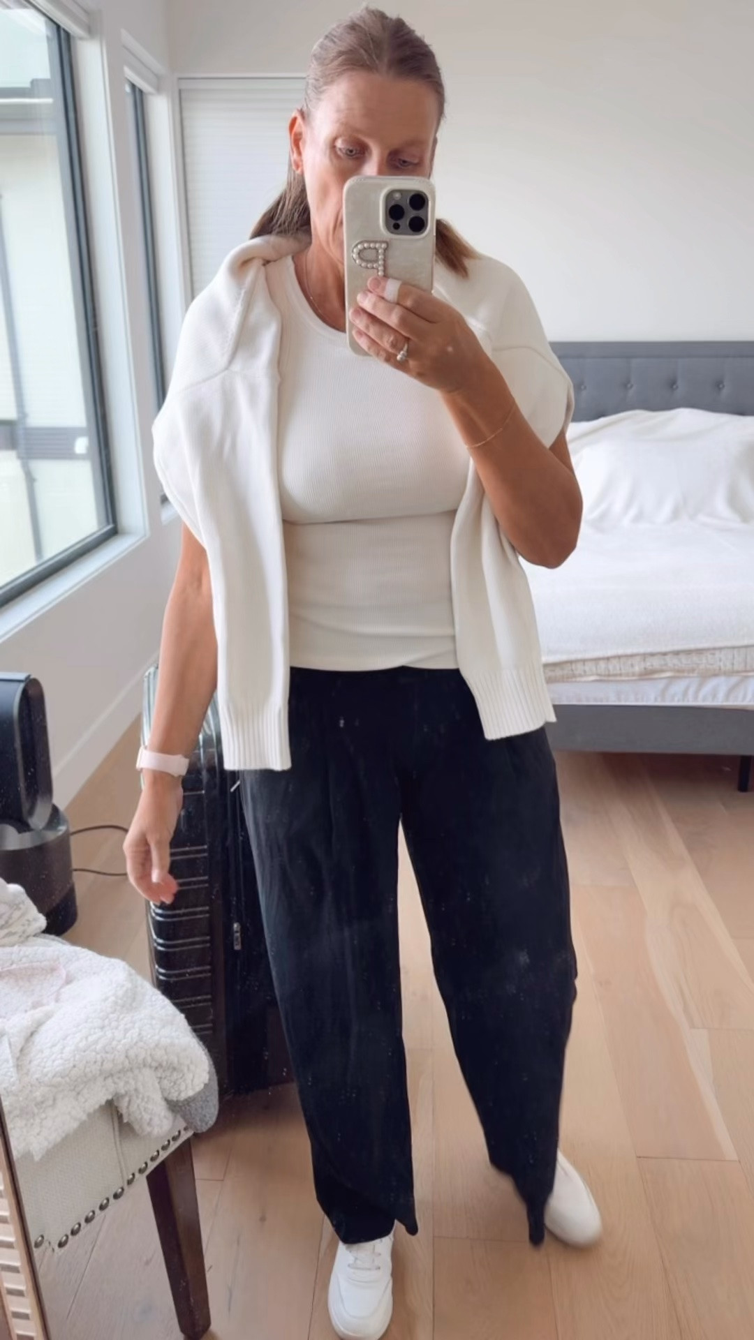 Comfy but chic travel look

Travel outfit, Amazon fashion, fall outfit, palazzo pants, cotton sweater

#LTKfall #LTKtravel #LTKstyletip