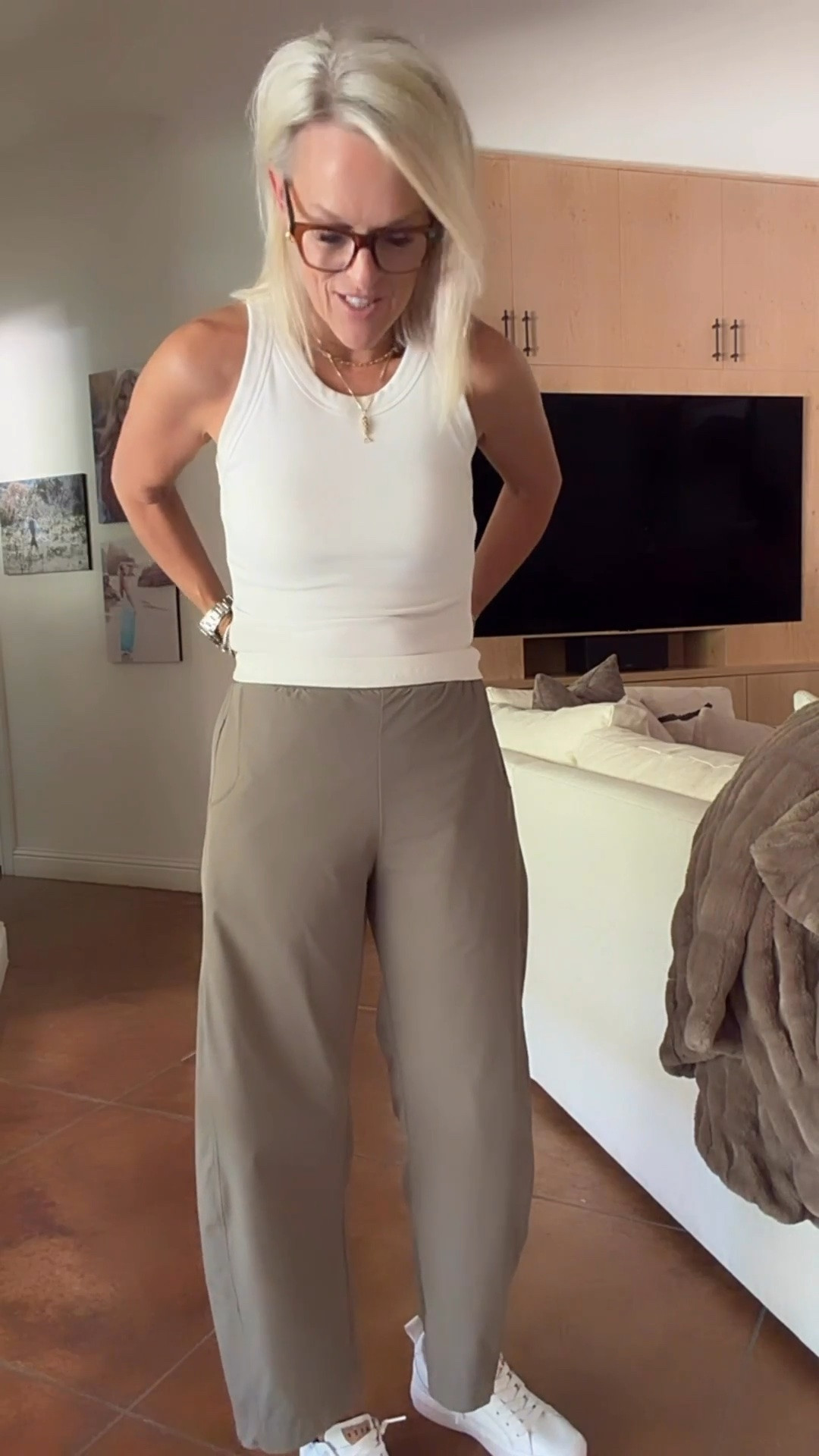 These are the comfortable pants I’m reaching for on our road trip. I’ve tried several less-expensive versions of this style, and these are the first ones I really like, similar to my pricier pair, but at a lower price point. I’m wearing my true size small in the army green. They may wrinkle a little more than the pricier pair, but for travel and everyday wear, I’m really a fan. Paired with my favorite built-in-bra tank, because fewer straps to worry about is always a win!

#LTKOver40 #LTKootd #LTKTravel