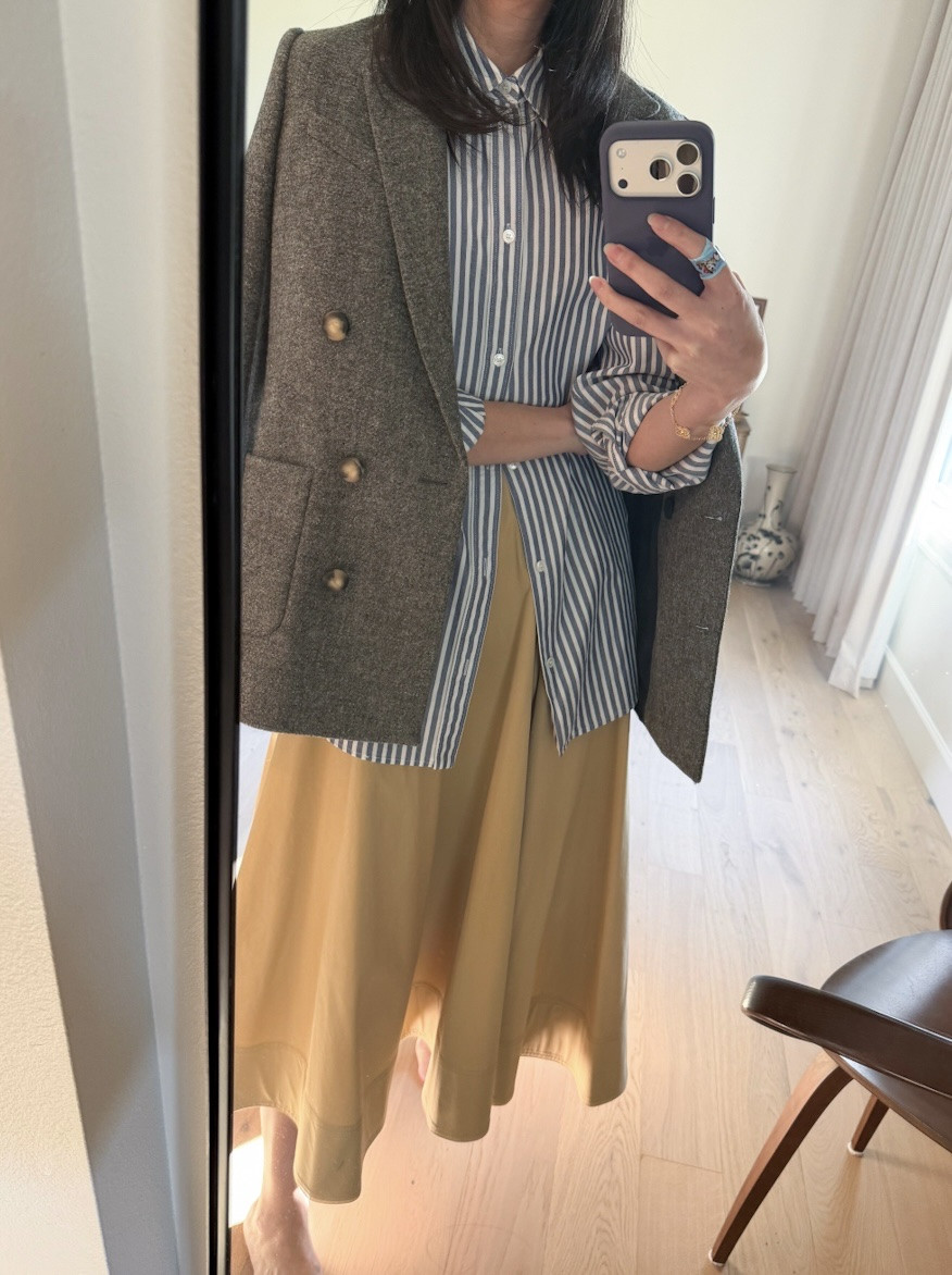 So many ways to style this base outfit: striped button down shirt, flowing midi skirt (63% off now!)

#classicstyle
#outfitformula
#midiskirt
#springoutfit
#stripedshirt



#LTKSaleAlert #LTKWorkwear #LTKSeasonal