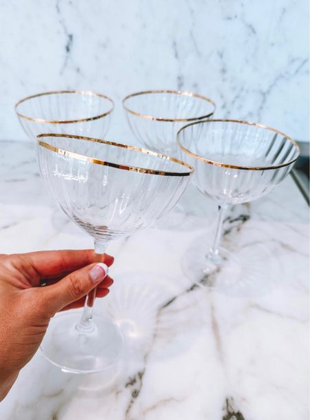 My all time favorite coupe glasses! So beautiful 