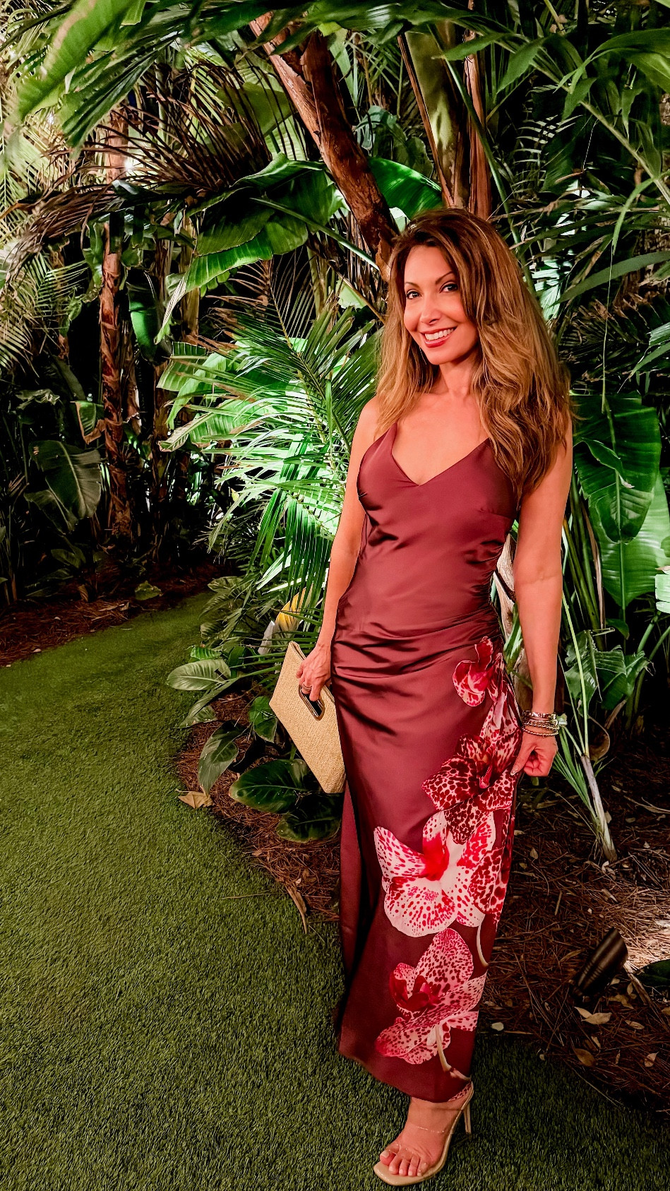 Wearing the most gorgeous dress from Abercrombie! It comes in other color options as well. 



#LTKBeauty #LTKgrwm #LTKootd