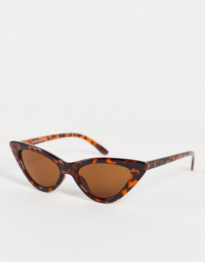 Monki Valentina pointed cat eye sunglasses in brown tortoiseshell | ASOS (Global)