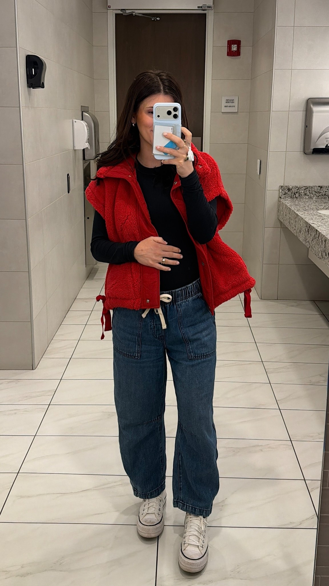 Bump friendly jeans! Wearing a size small short  - 5’2

#LTKPetite #LTKBump #LTKSpringSale