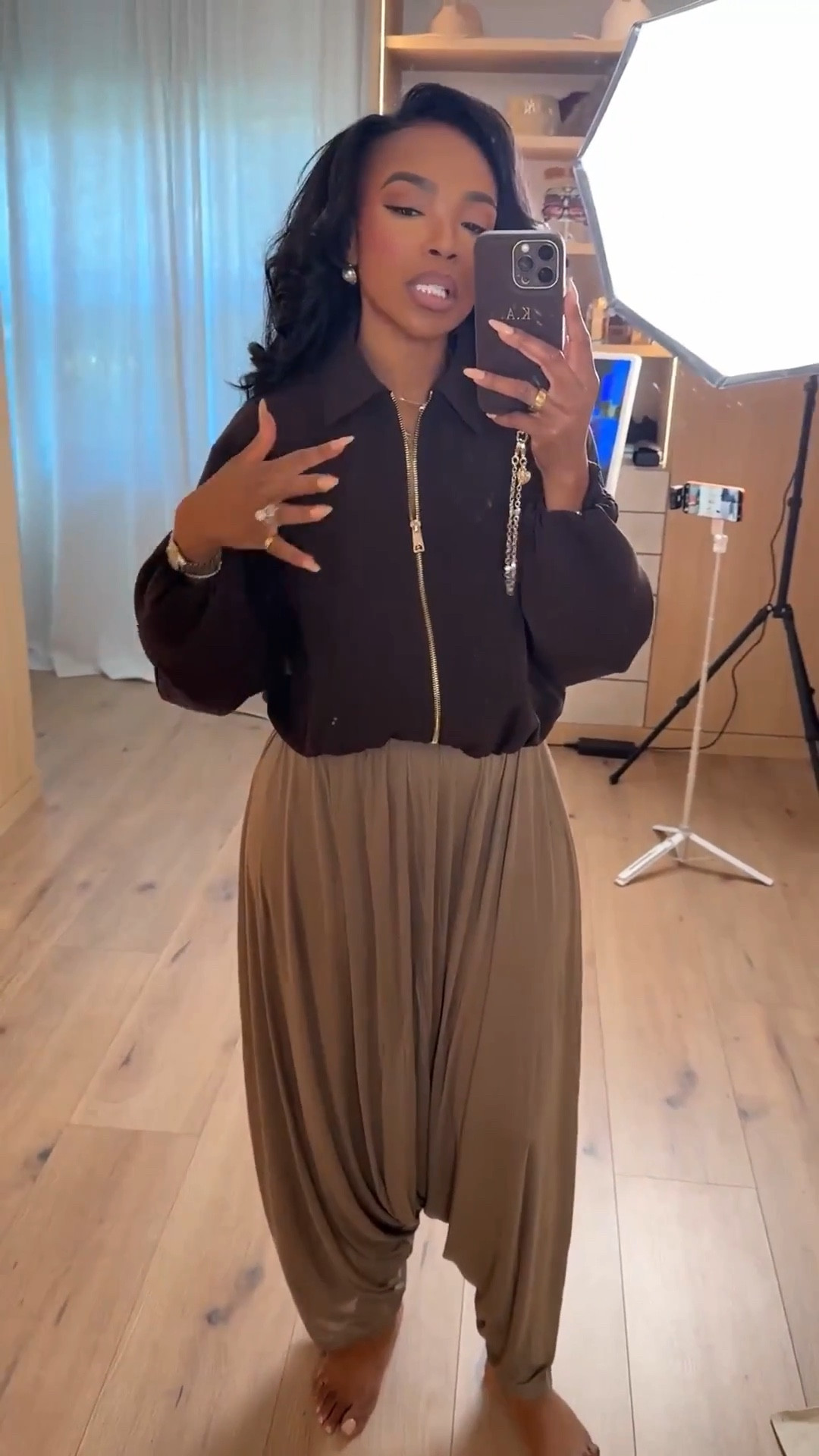 Scroll to shop!
A chic zip-up and flowy pant combo perfect for a casual dinner date. @Zara 

#LTKPetite #LTKgrwm #LTKootd