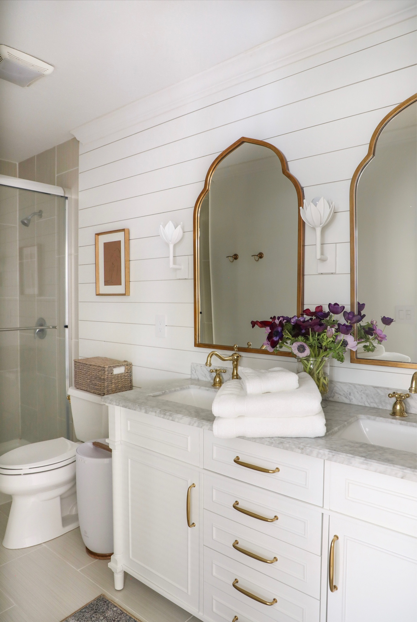Save 45% on my bathroom vanity!

Presidents’ Day sale, bathroom decor, home decor, wall mirror, sconce, Home Depot, spring decor 

#LTKsalealert #LTKhome #LTKstyletip