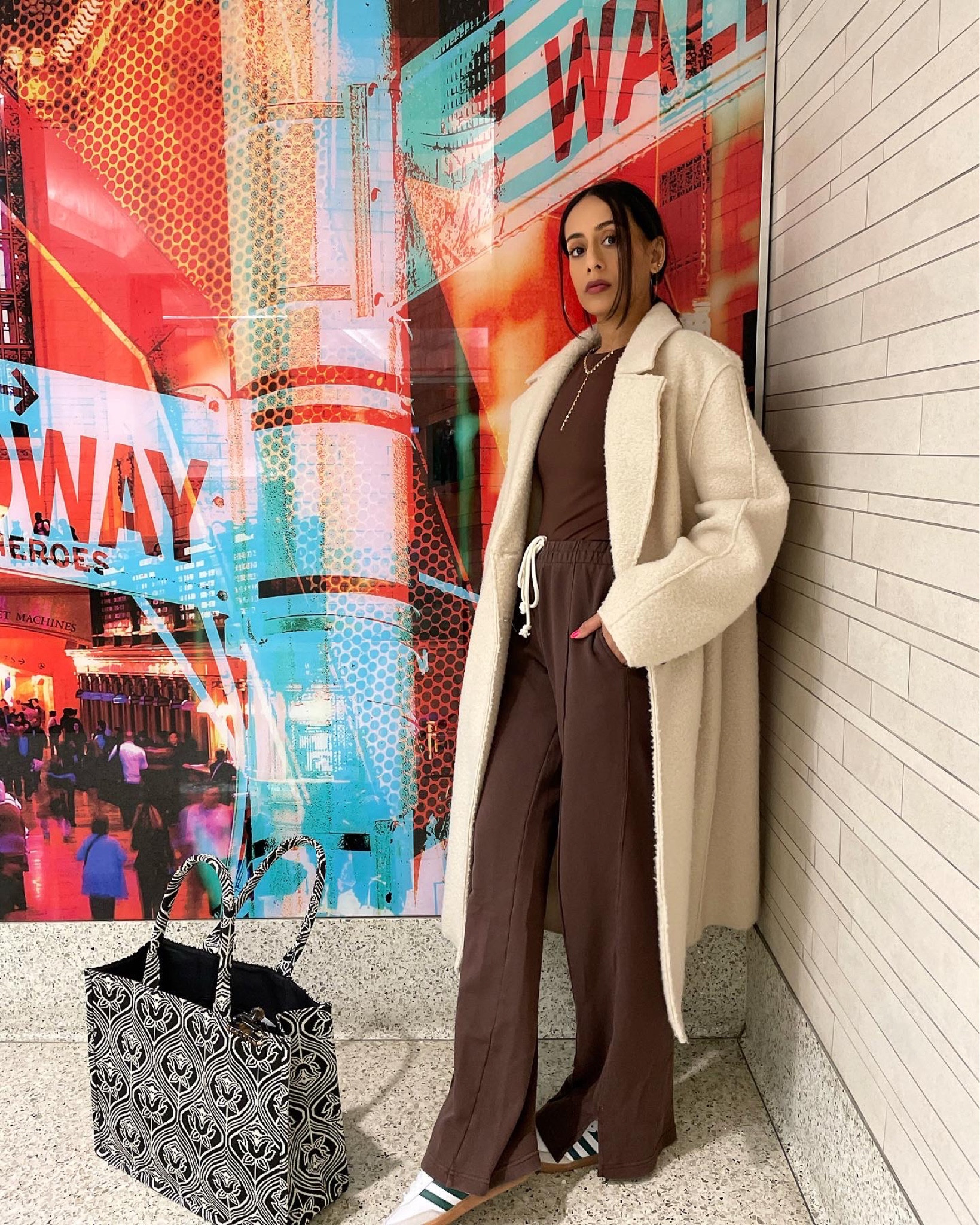 wearing size small in pants for baggier fit 

#LTKtravel #LTKunder50 #LTKstyletip