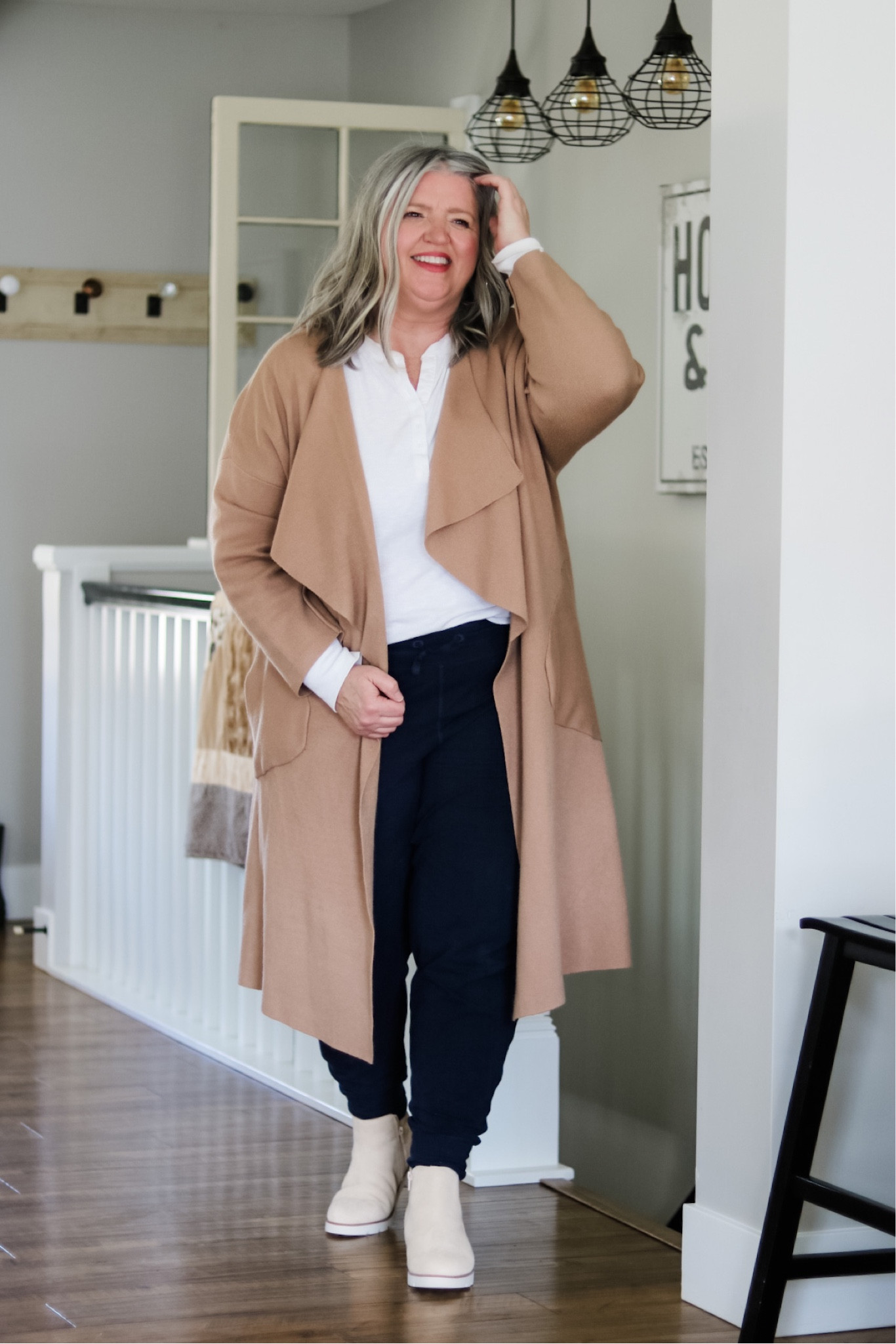 Midsize Cozy chic at home or for running errands. 
Navy Joggers - XXL (bust could wear XL) 
Henley - XL 
Long Cardigan - XL 



#LTKSeasonal #LTKcurves