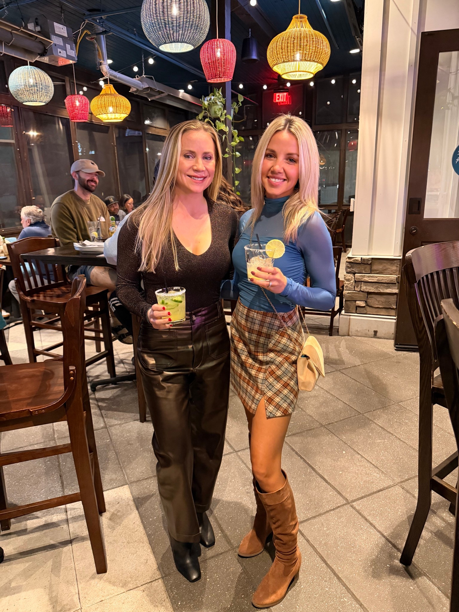 Perfect cozy but cute outfit! This would be perfect for Thanksgiving. #thanksgivingoutfit #holidayoutfit

#LTKHoliday #LTKFindsUnder50 #LTKSaleAlert