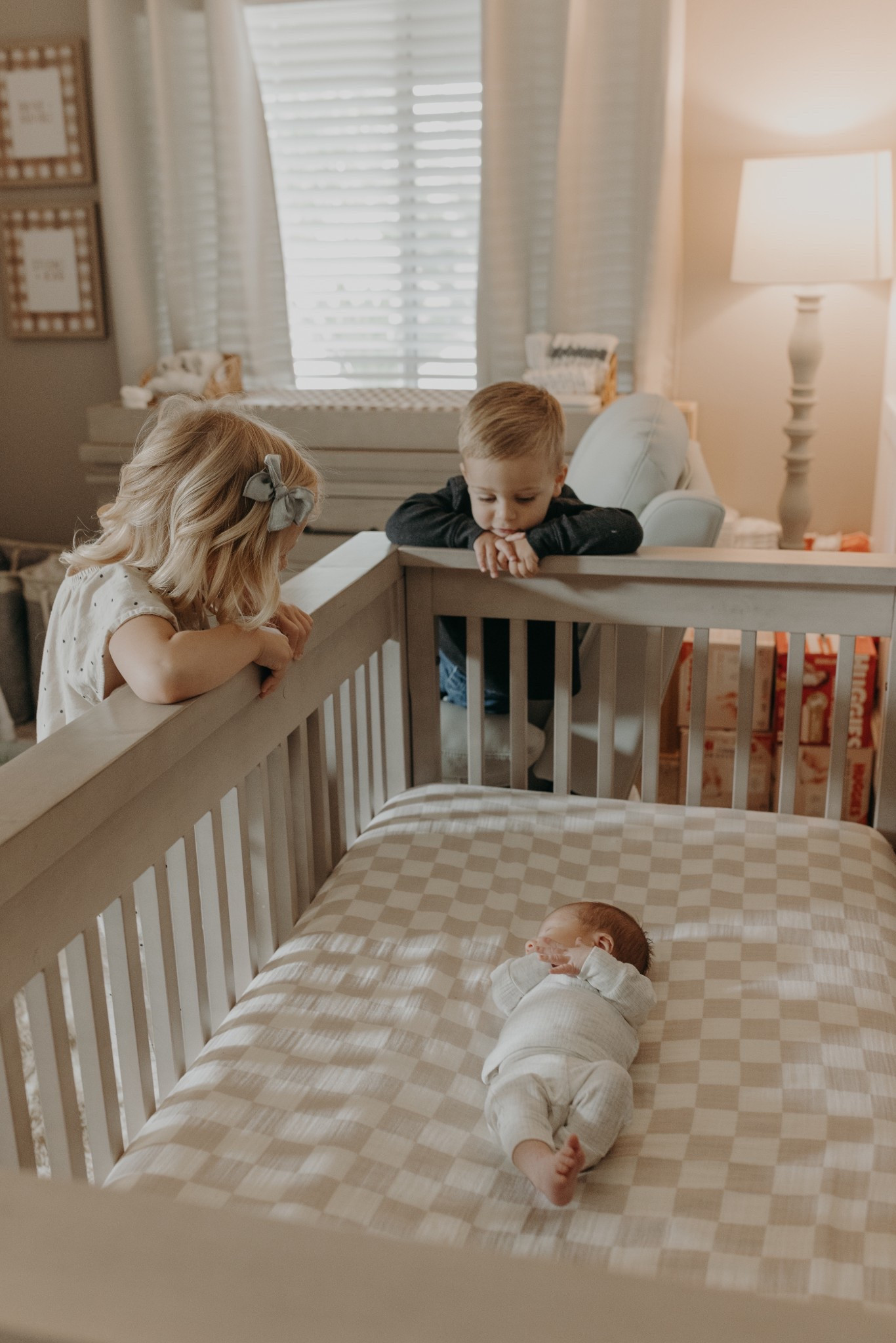 Newborn lifestyle photos, gender neutral nursery, tan nursery, checkered nursery




#LTKBaby #LTKBump #LTKFamily