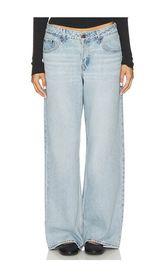 LEVI'S Low Loose Jeans in Blue. - size 26 | Revolve Clothing (Global)