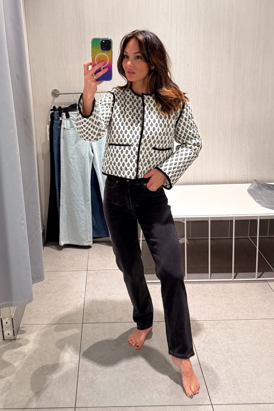 xs in jacket. Love this quilted jacket! wearing size 2 in straight leg mom jeans, really love the fit and look. Would choose size 0 for myself, Dark Grey wash.


#H&M #handmstyle #H&mfinds 
#handmfashion #denim
 

 #LTKFindsUnder50 #LTKStyleTip #LTKWorkwear