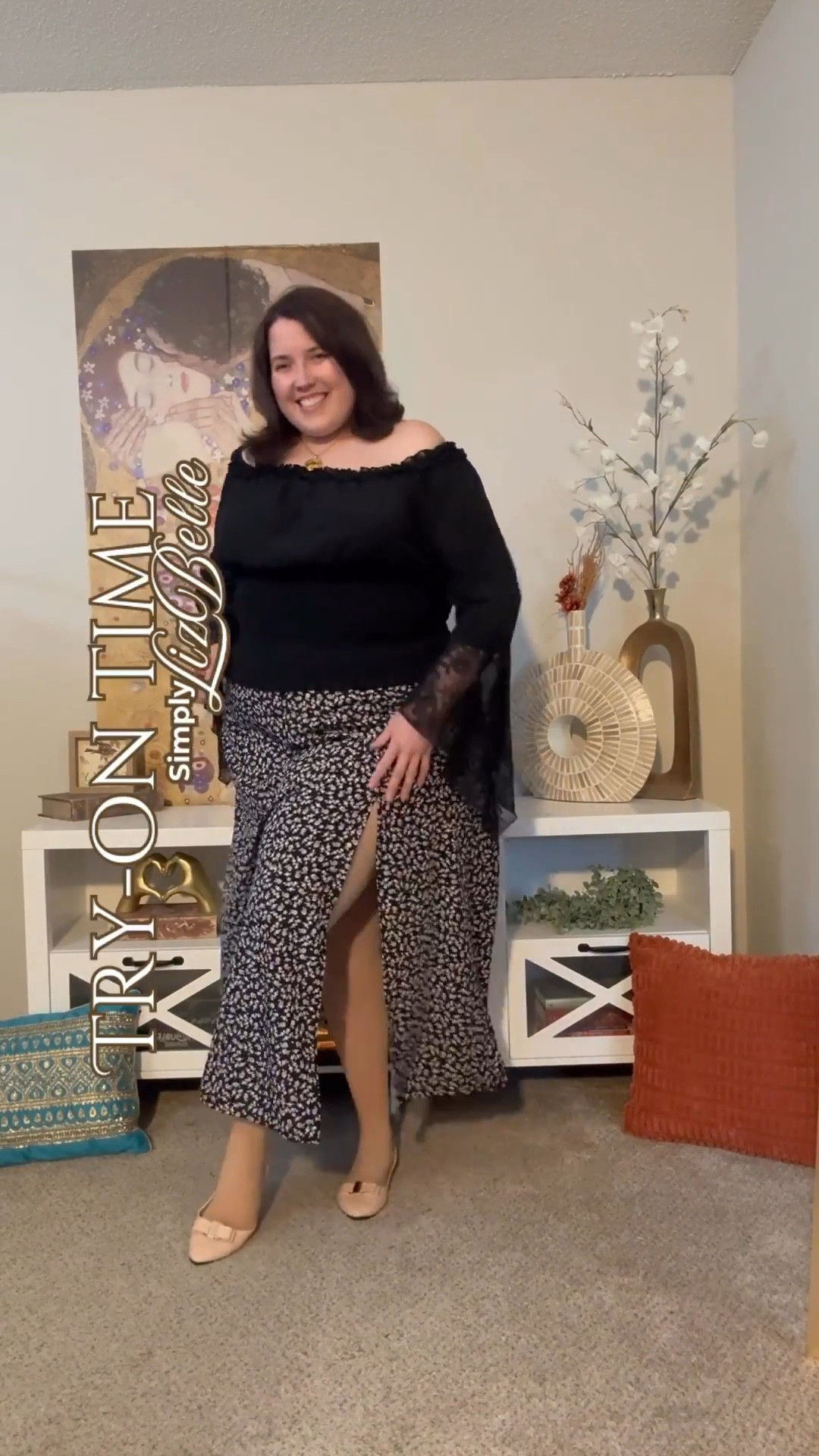 Love the slit on this maxi skirt. So flirty, so feminine. Elastic waist but the skirt fabric is not stretchy. 

#LTKPlusSize #LTKSeasonal #LTKOver40