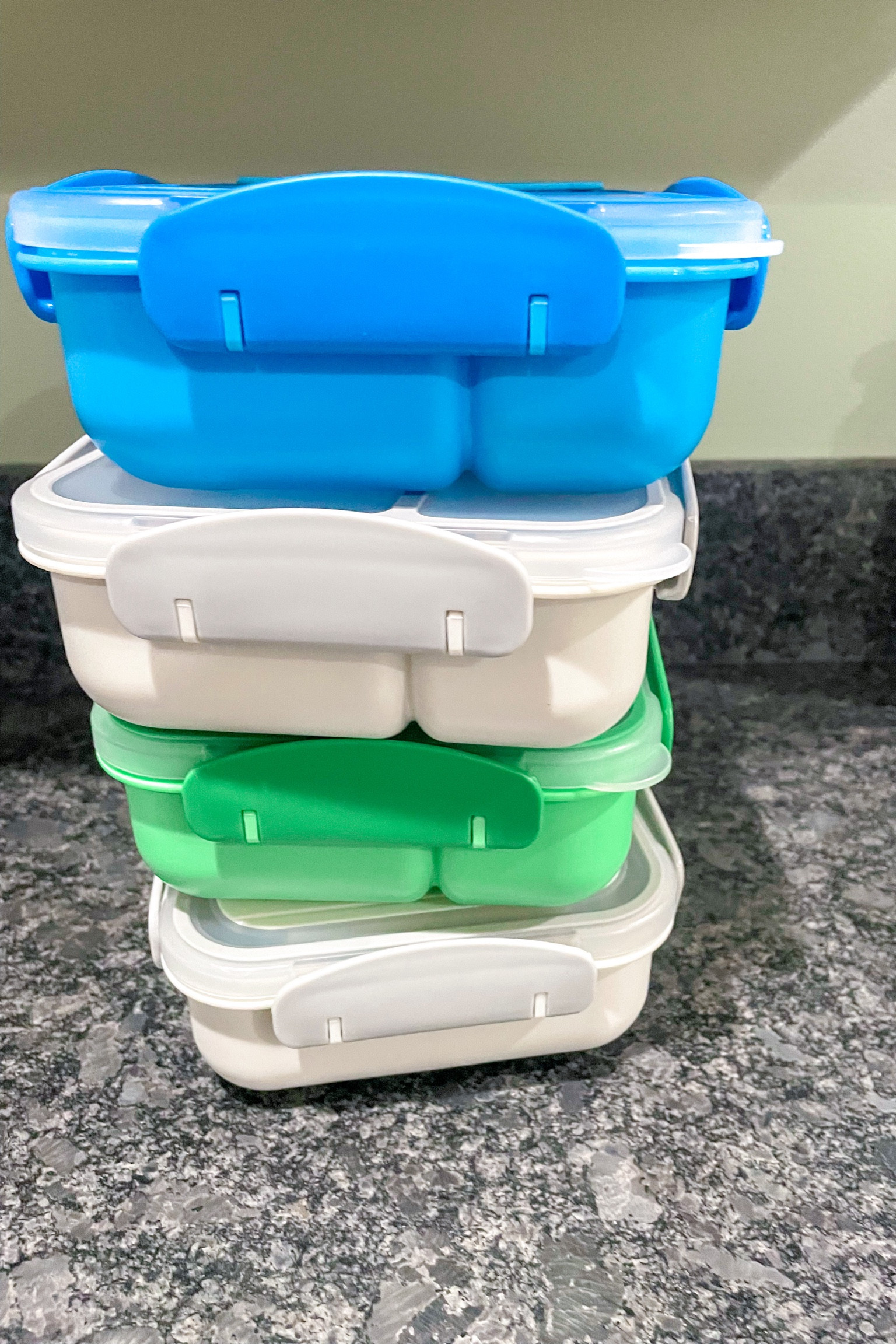Lunches packed and ready to go for the week! 🤩 

#LTKfindsunder50 #LTKhome #LTKkids