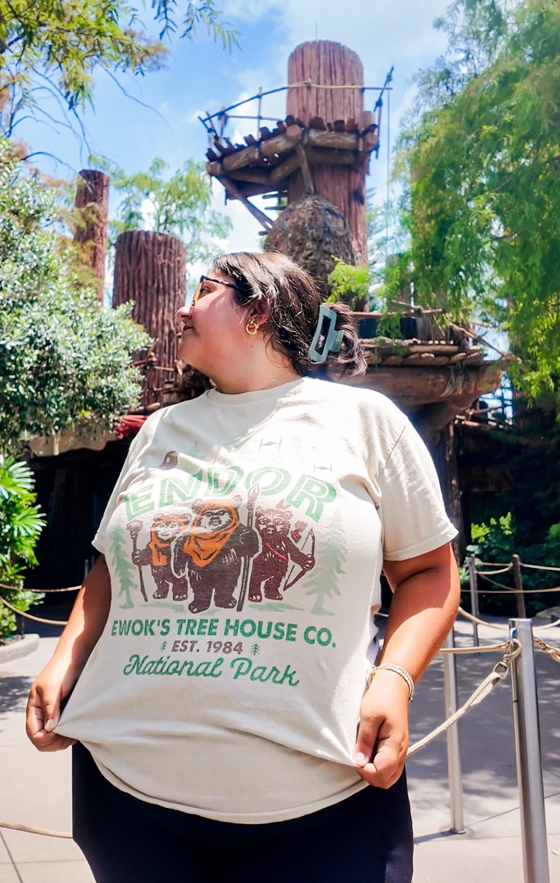 This one is for all my Return of the Jedi girlies, specifically the girlies who love the Ewoks and planet Endor! This is one of my favorite StarWars shirts to wear to Disney’s Hollywood Studios. 

#batuubound #disneybound #ewok #endor #starwars #hollywoodstudios

#LTKMidsize #LTKPlusSize