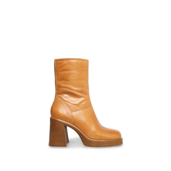 Steve Madden - Fantsie - 90s Revival Square Toe Chunky Heel Boots - Tan | Poshmark