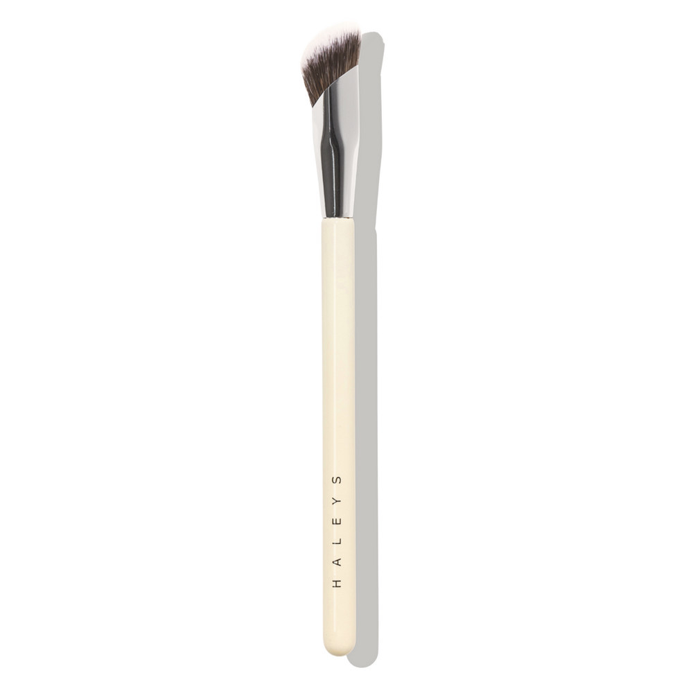HALEYS Beauty Seamless Coverage Angled Concealer Brush | Ulta