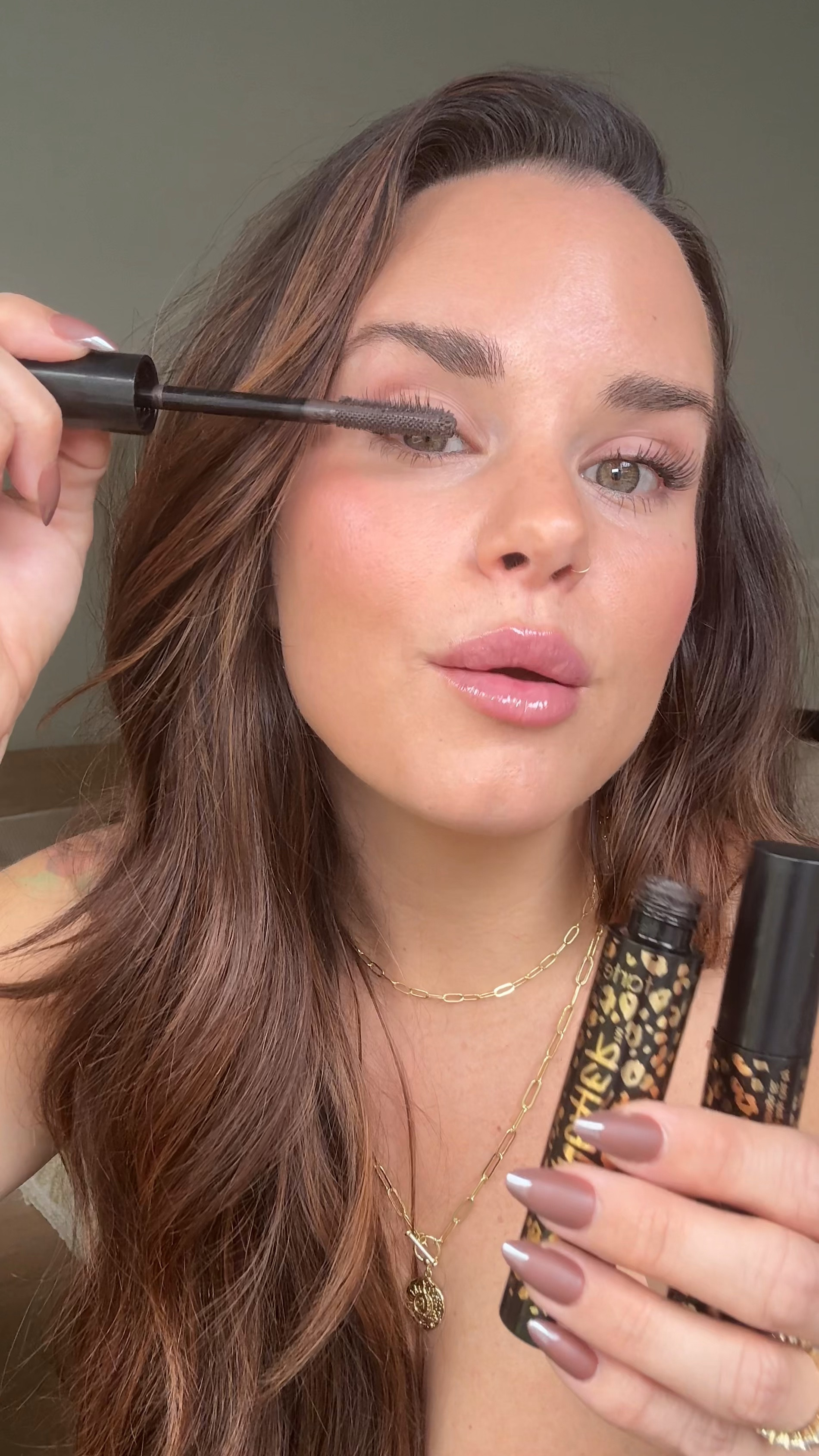 👀✨ Ready to unleash your fiercest lashes? The Maneater™ Mascara delivers insane volume, curl, and length with every swipe. 💖 A must-have for bold, beautiful eyes that slay all day!

💡 Tip: Layer it up for extra drama or keep it light for a natural look.

Follow me on IG & TikTok @taybeckerbeauty for more beauty tips. 🛒💋

#LashGoals #BoldLashes #TayBeckerBeauty #TaylorBecker #TaylorBeckerBeauty

#LTKStyleTip #LTKBeauty #LTKSaleAlert