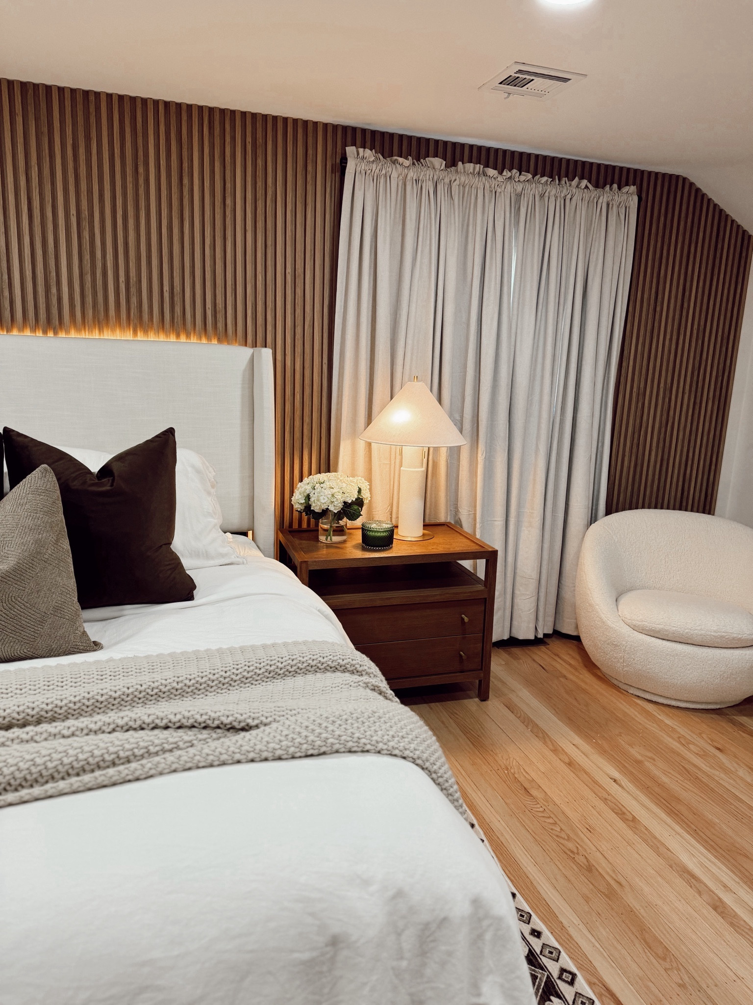 My master bedroom decor

#LTKhome