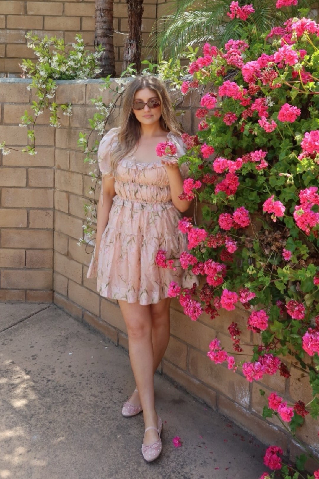 Florals for summer 🌸
Dress runs tts
Flats run a little lose, I’d size down a half size if you’re in between 

#LTKFindsUnder50 #LTKSaleAlert #LTKStyleTip