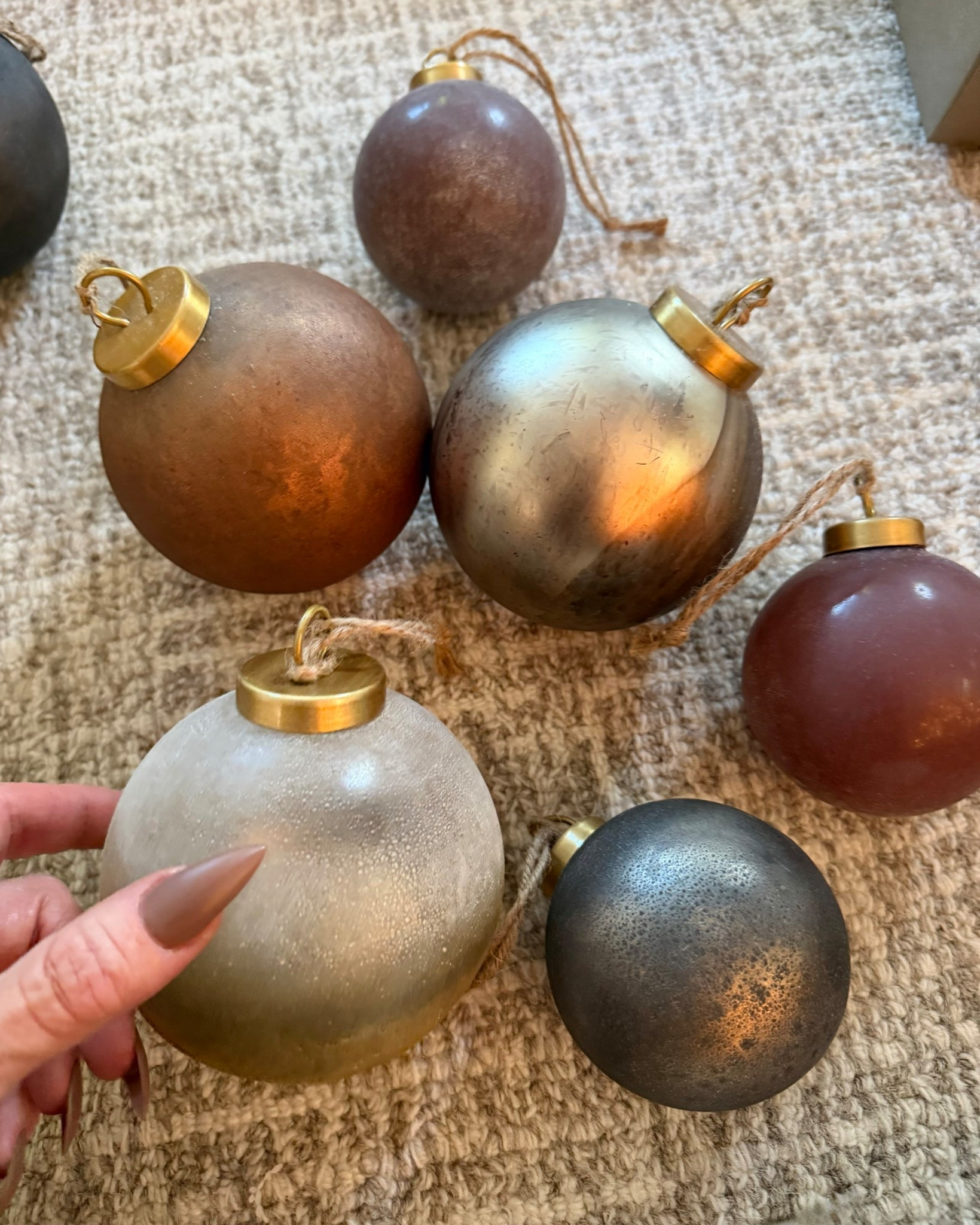 Neutral ornaments I’m loving!

#LTKHoliday #LTKSeasonal #LTKHome