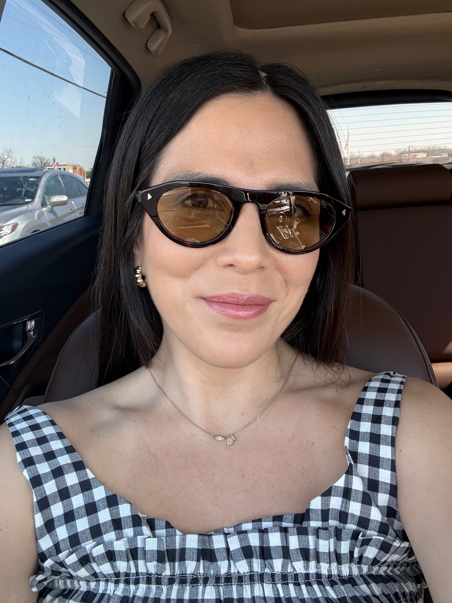 The perfect sunglasses

#LTKgrwm #LTKootd #LTKdayinmylife