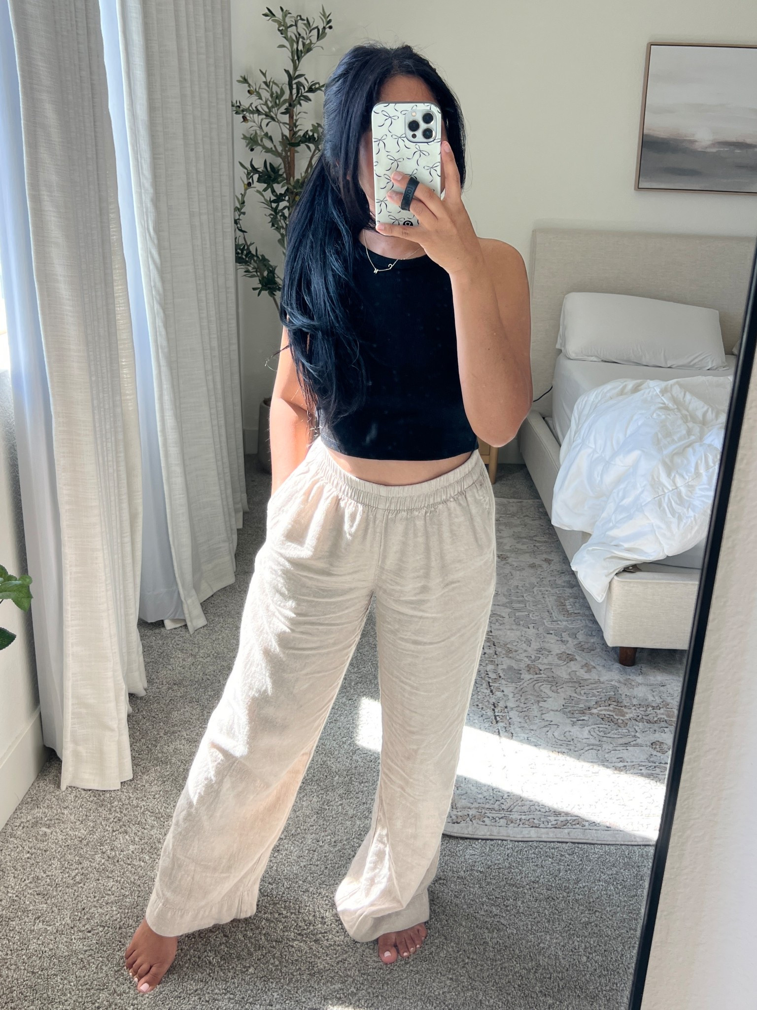 These Old Navy linen pants are perfection for Spring & Summer. They’re TTS and have an elastic waistband which makes them extra comfy ☁️ 

I’m 4’11 for reference. I’m wearing a regular length as the length does shrink up after you wash & dry it. I have a petite length from last year that shrunk and it now hits above ankles.

#LTKSpringSale