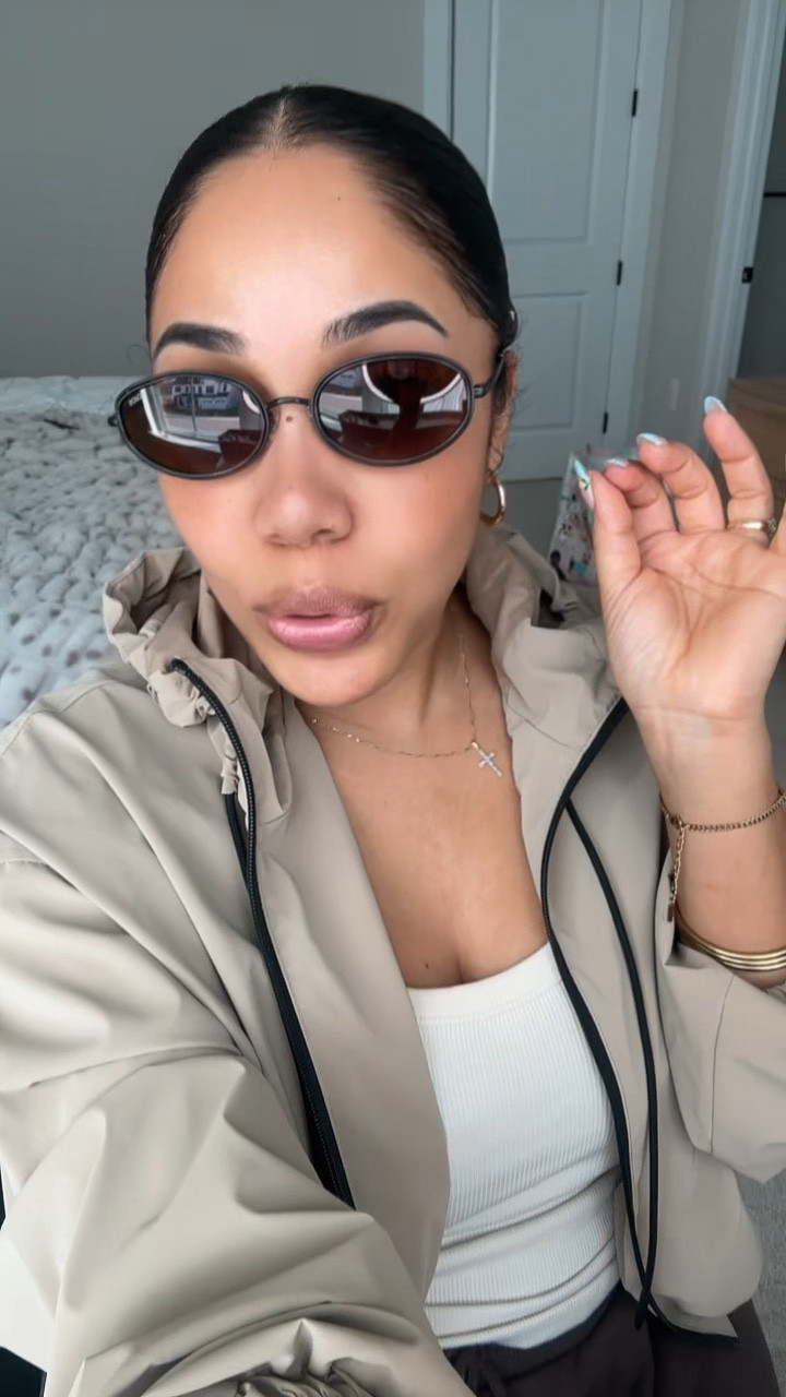 AMAZON SUNGLASSES HAUL UNDER $15 😎✨

I ordered 5 pairs of trendy sunglasses from Amazon and I’m not gonna lie… some are giving effortless chic and some are giving “why did I buy these after a glass of wine?” 😭

In this try-on haul:
	•	classic black sunglasses (everyday staple)
	•	tortoise shell sunglasses (neutral + elevated)
	•	Y2K / 90s inspired sunglasses (stepping out of my comfort zone 👀)
	•	colorful statement sunglasses (green + purple)
	•	and one wild card pair… I’ll let y’all decide 💀

If you’re looking for:
	•	affordable sunglasses under $15
	•	Amazon fashion finds
	•	trendy sunglasses 2026
	•	everyday sunglasses for women
	•	budget friendly accessories

I linked all of them so you can grab your favorite (or vote on which ones I should keep 😂)

#amazonsunglasses #amazonfinds #affordablefashion #sunglasseshaul #y2kstyle #90sfashion #budgetstyle #ltkstyle #everydayaccessories #springaccessories


#LTKootd #LTKSeasonal #LTKgrwm