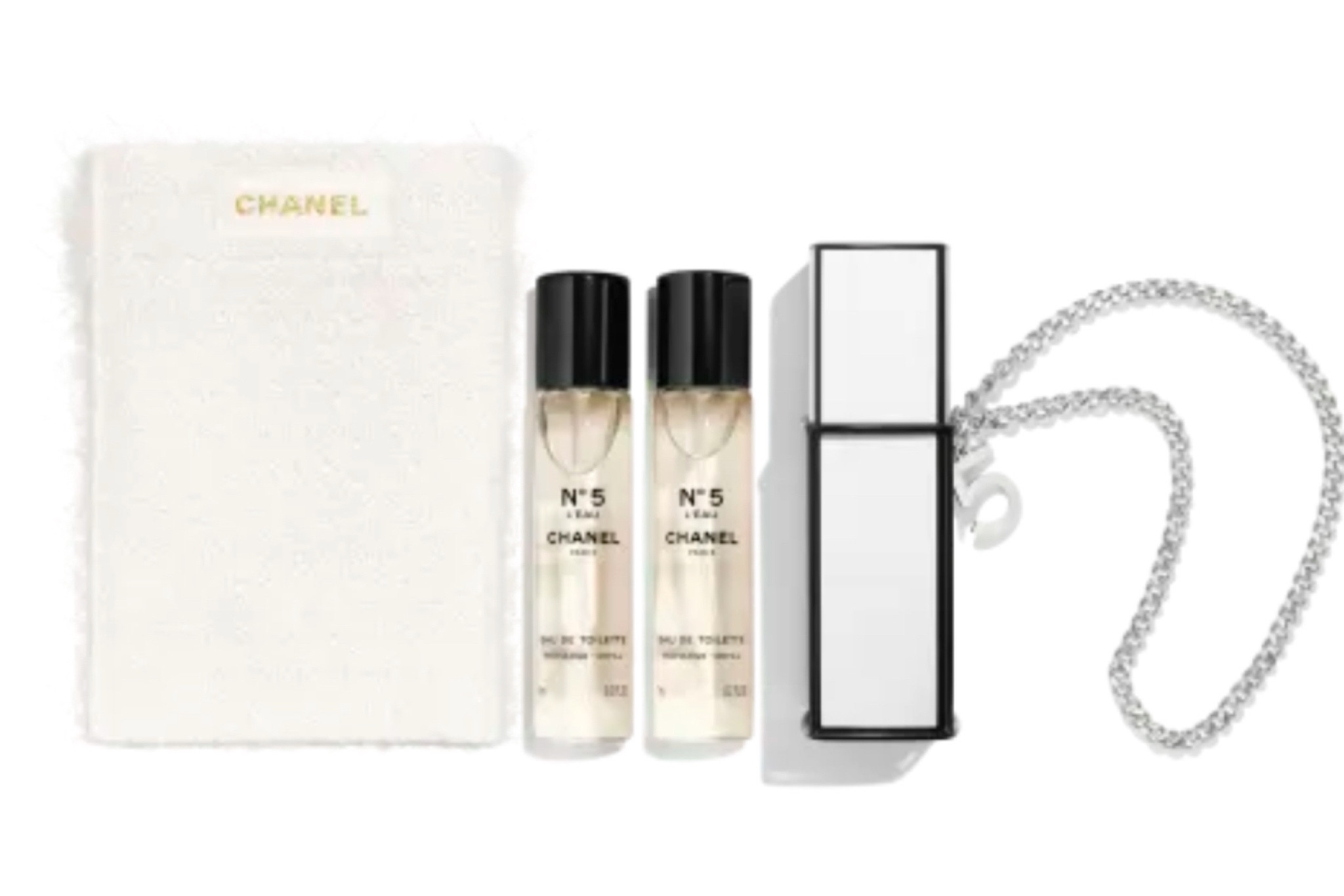 Fabulous accessory to add to your fabulous bag ….



#chanel
#pursespray
#chanel#5

#LTKGiftGuide #LTKBeauty #LTKHoliday