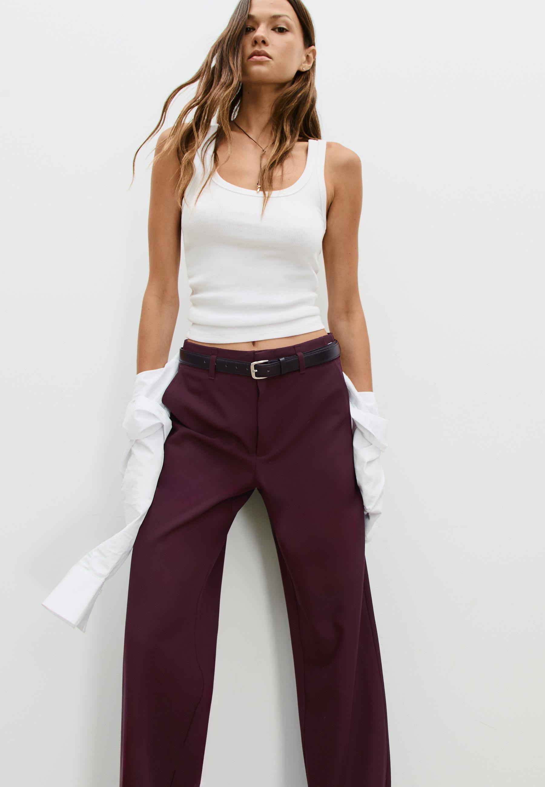 Flowing straight-leg smart trousers with belt | Stradivarius (UK)
