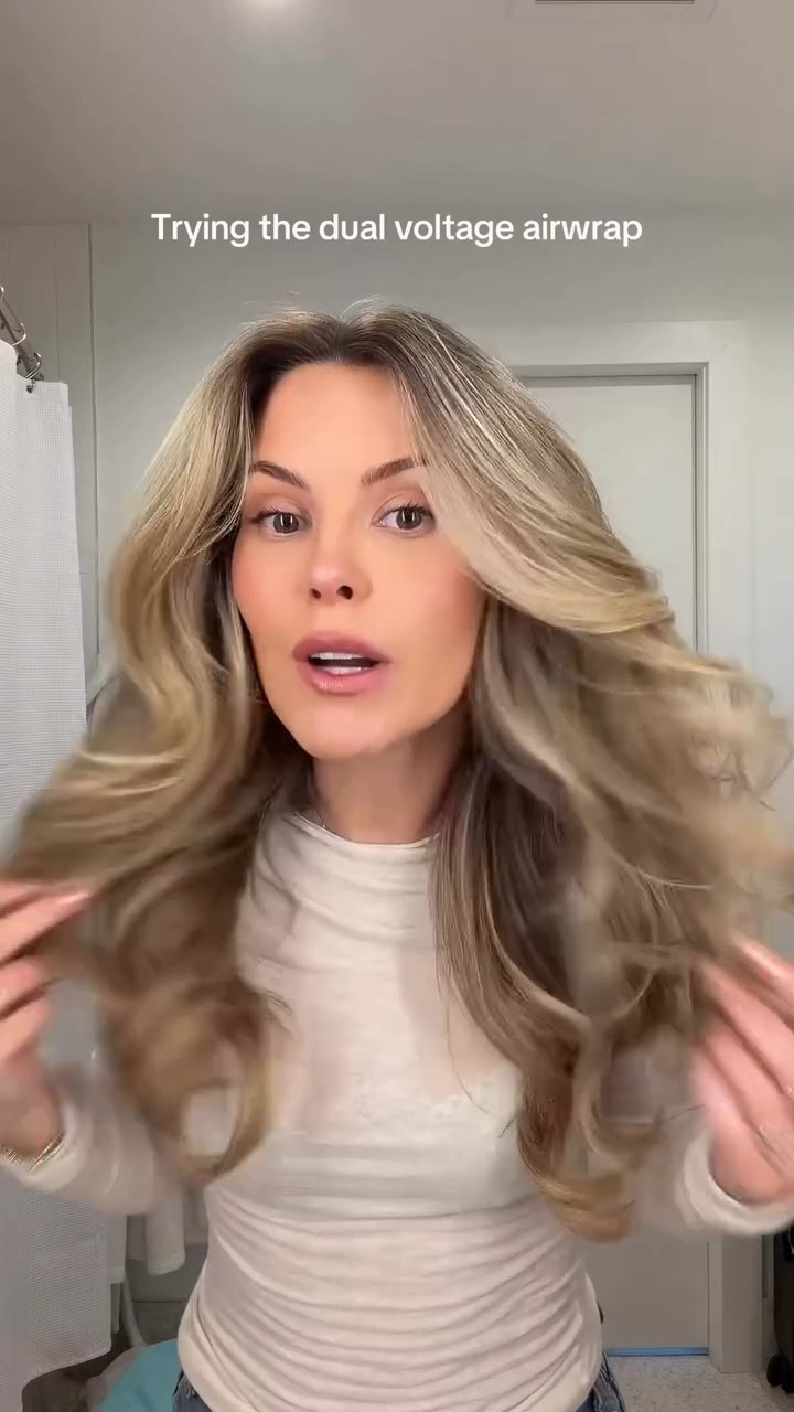 Soooo good I’m obsessed #travelhack #dualvoltagehairdryer #hairtutorialvideo #blowout #t3