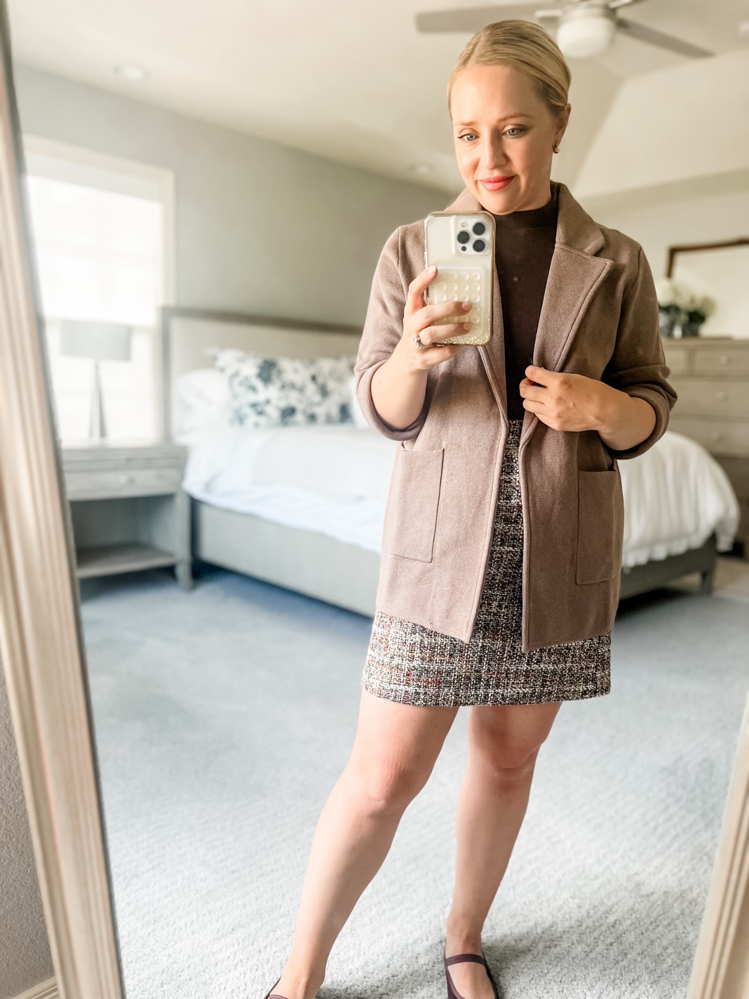Sized down to xs in this sweater blazer. It’s so soft, cozy, and wearable into the winter with jeans. It comes in several colors. 

Work outfit, workwear, fall outfits, sweater blazer, teacher outfit  

#LTKFindsUnder100 #LTKautumn #LTKPetite