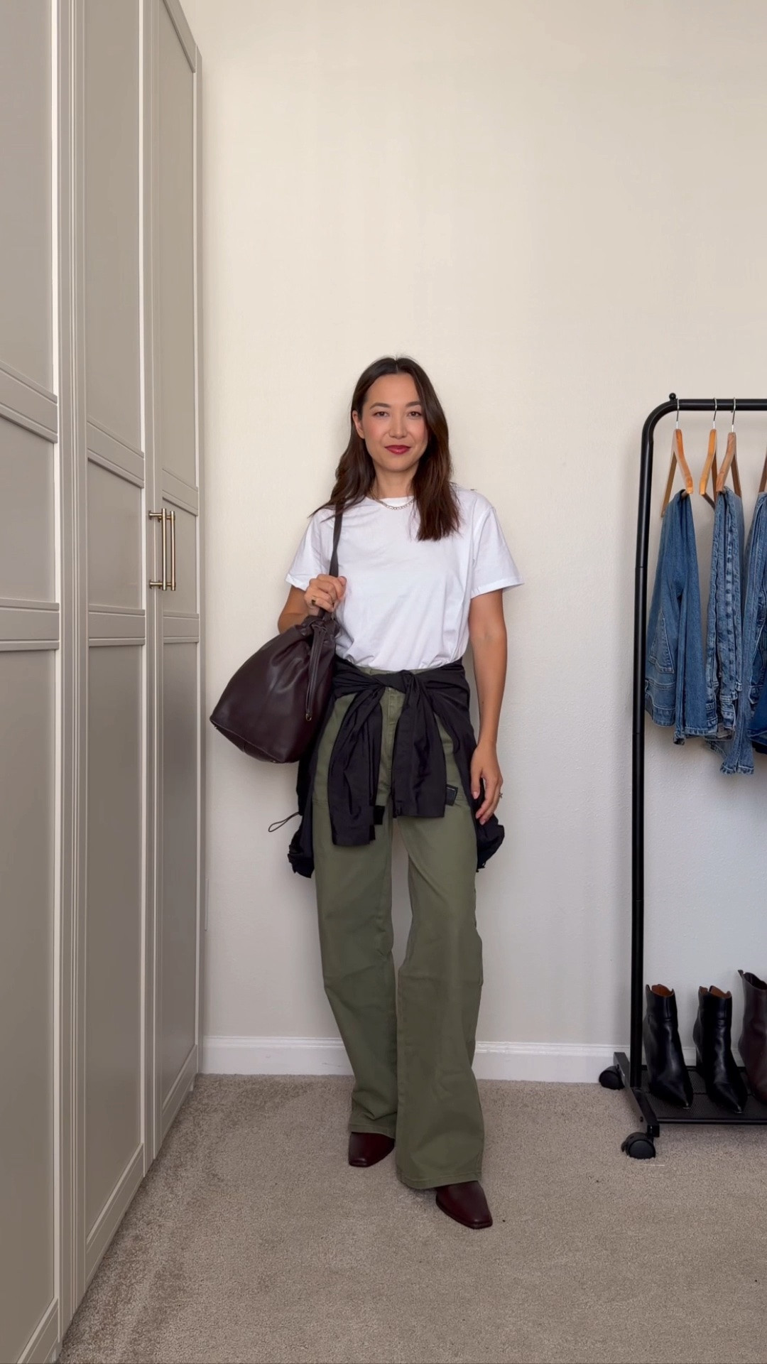 Casual transitional fall outfit with under $50 finds 

@walmartstyle #walmartpartner