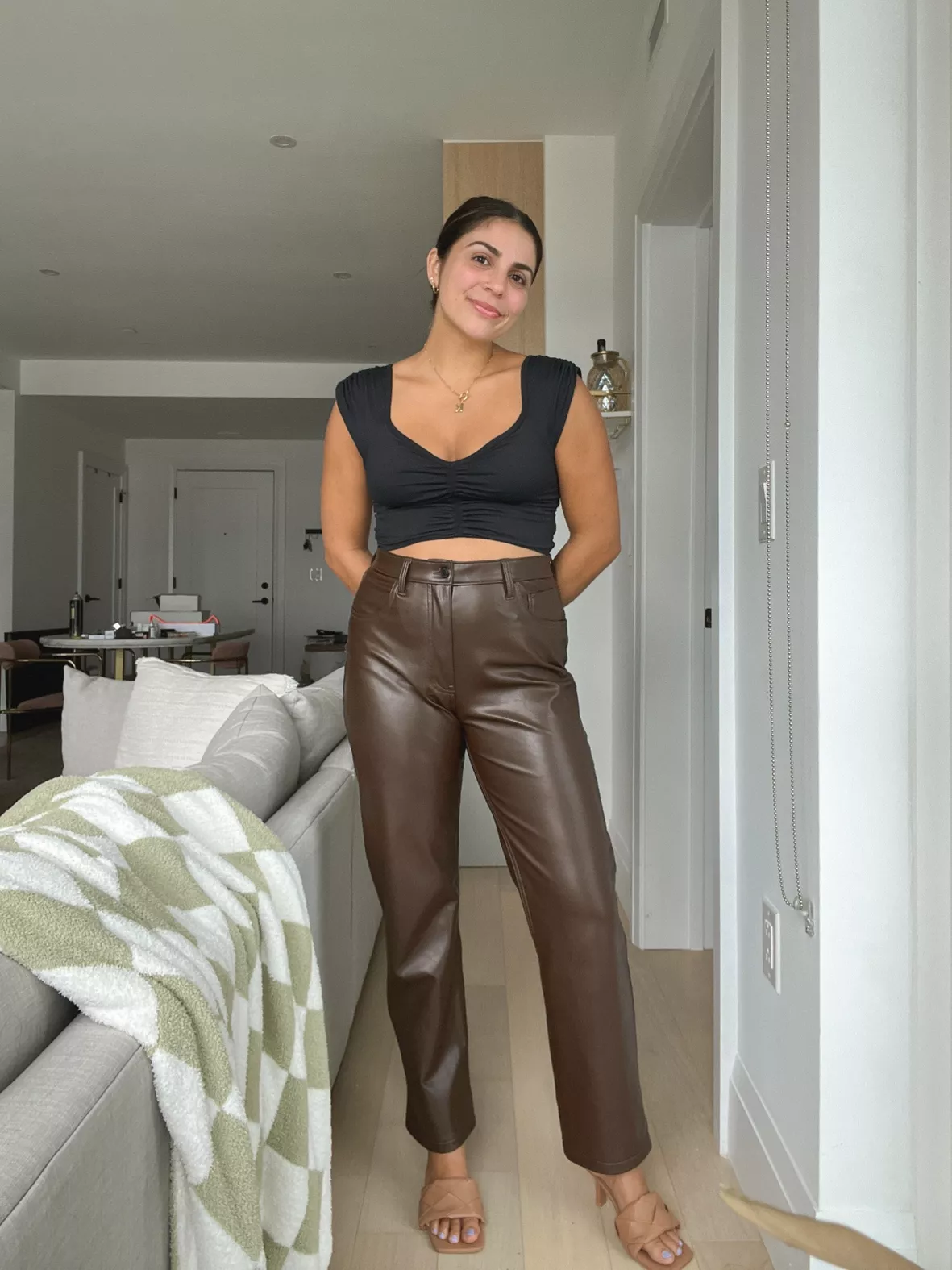Women's Vegan Leather 90s Straight Pant, Women's Bottoms