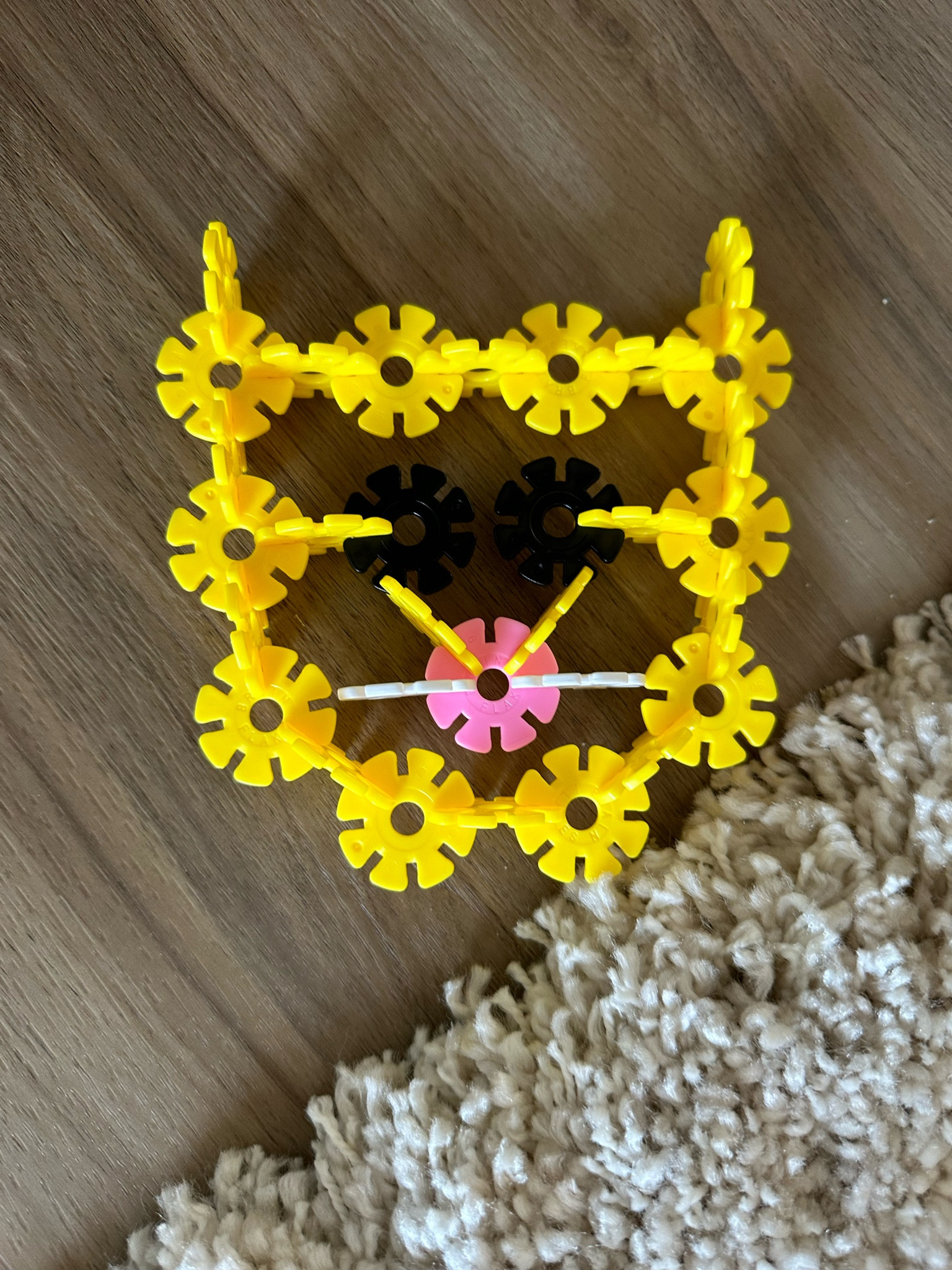 Brain flakes - open ended play! #speechtherapy #slptoyrecs #toyskidsplaywith #stemtoys

#LTKSeasonal #LTKfindsunder50 #LTKkids