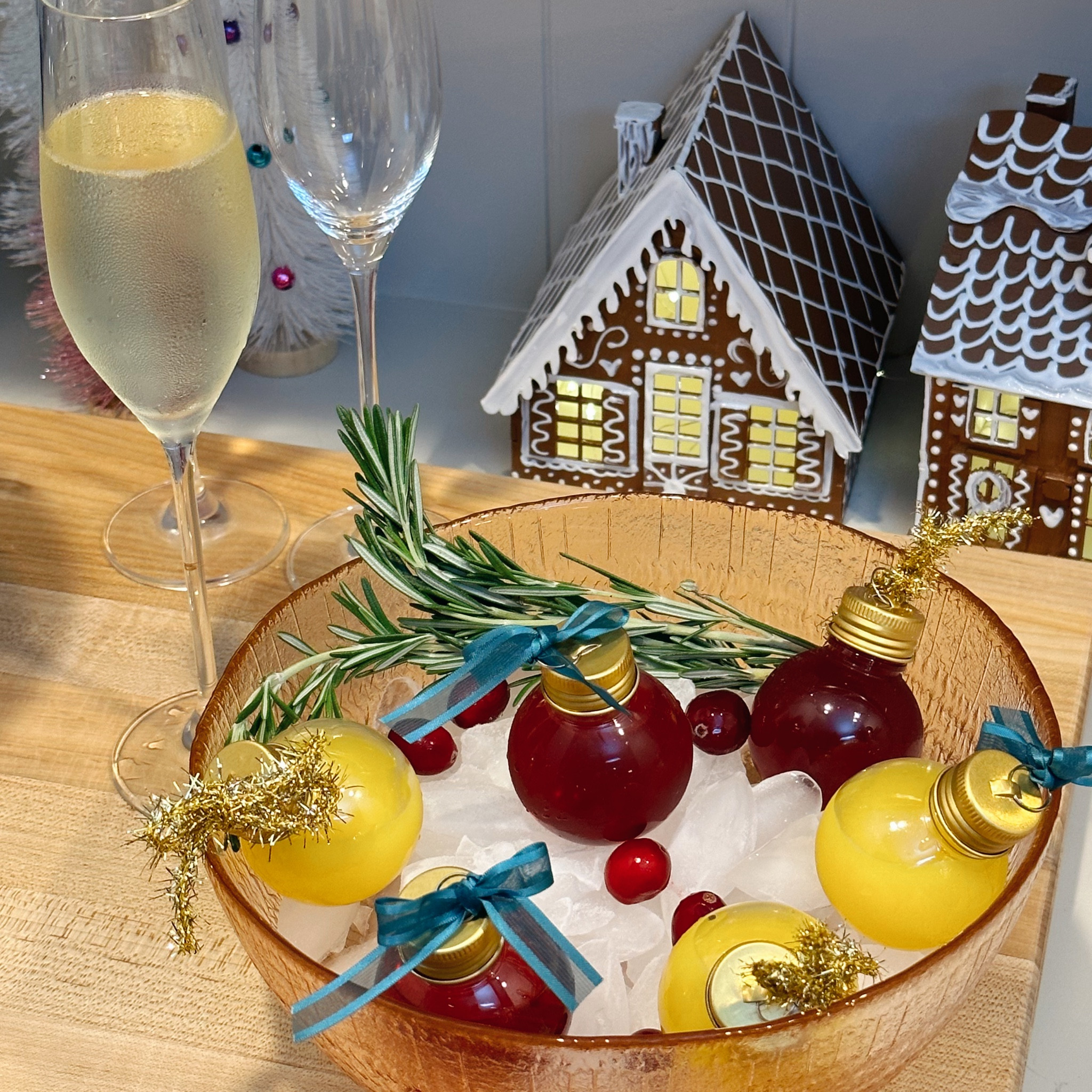 Holiday Mimosa Bar 🥂 

#LTKhome #LTKSeasonal #LTKHoliday