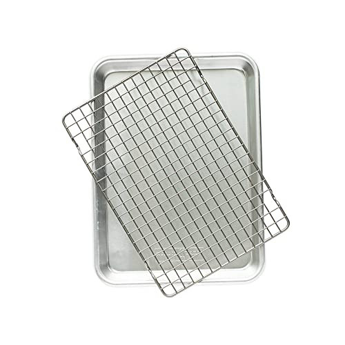 Nordic Ware Naturals® Quarter Sheet with Oven-Safe Nonstick Grid | Amazon (US)