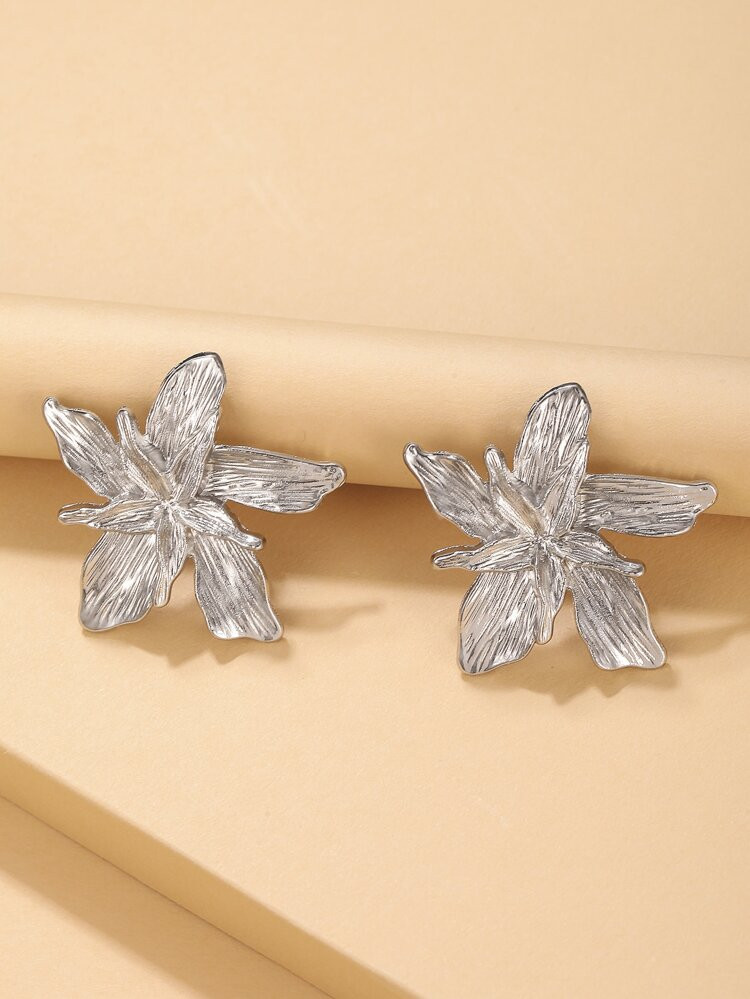 Flower Design Stud Earrings | SHEIN