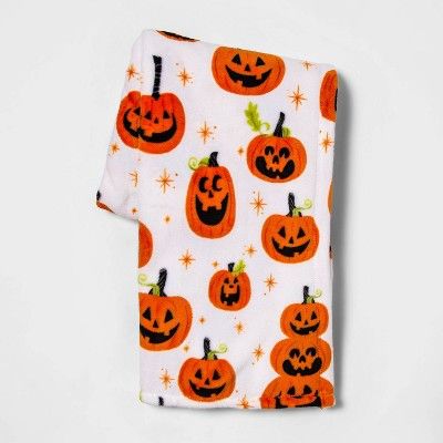 Pumpkin Halloween Throw Blanket White/Orange - Hyde &#38; EEK! Boutique&#8482; | Target