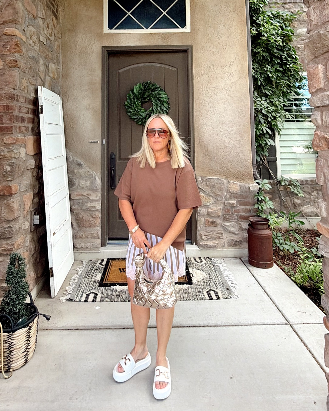 🤌🏻New fav summer chic look that is the COMFIEST ootd I own lol! 😆 
.
#stripedshorts #lacetrimshorts #pinkandbrown #summerchic #casualchic

#LTKmomlife #LTKootd #LTKOver40