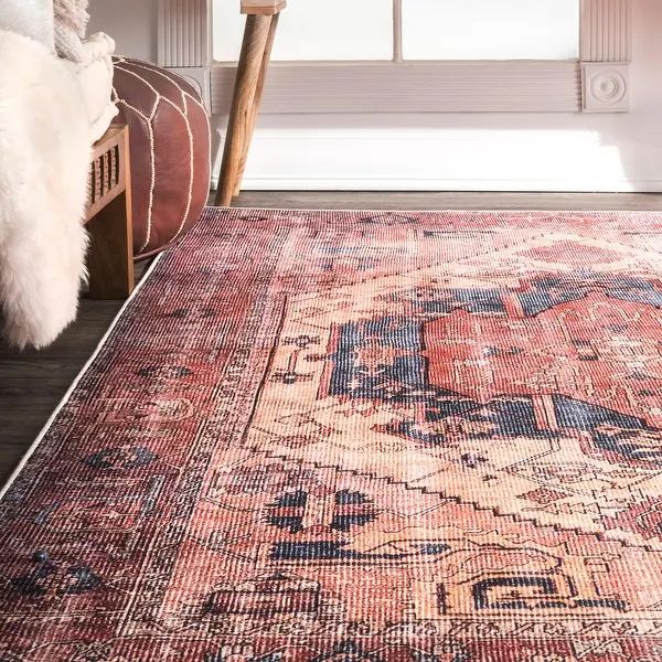 nuLOOM Transitional Faded Duval Medieval Medallion Area Rug | Bed Bath & Beyond